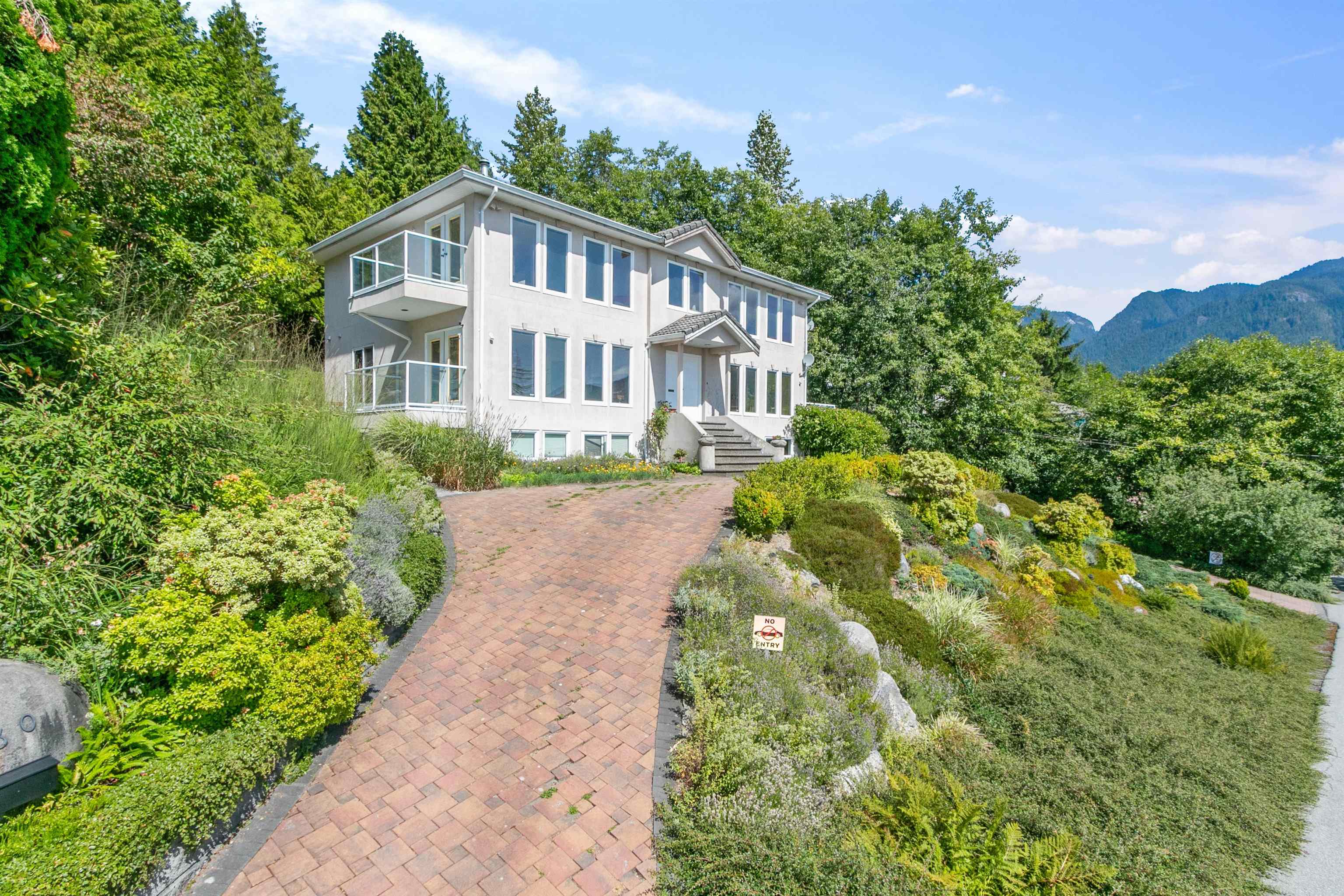 Listing image of 530 CRAIGMOHR DRIVE
