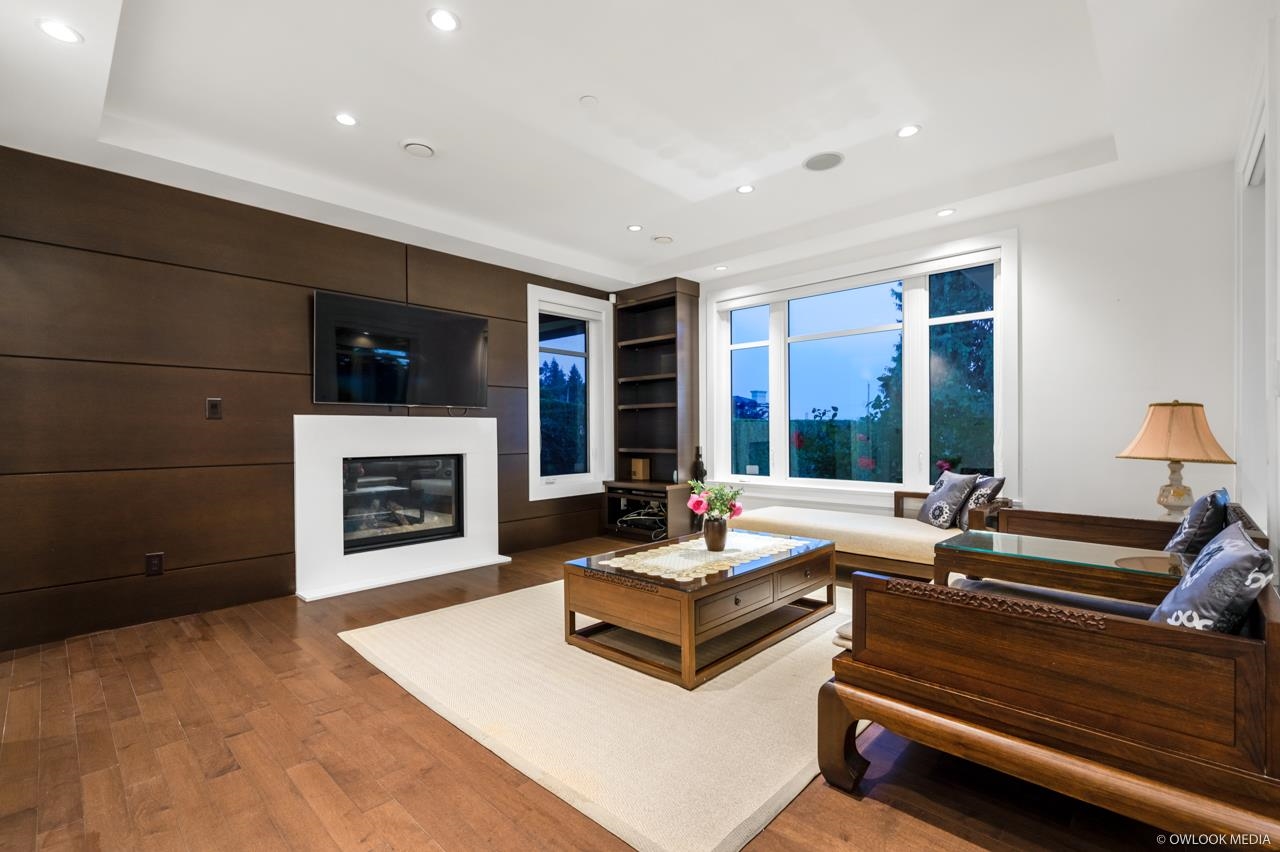 Listing image of 1208 HAYWOOD AVENUE