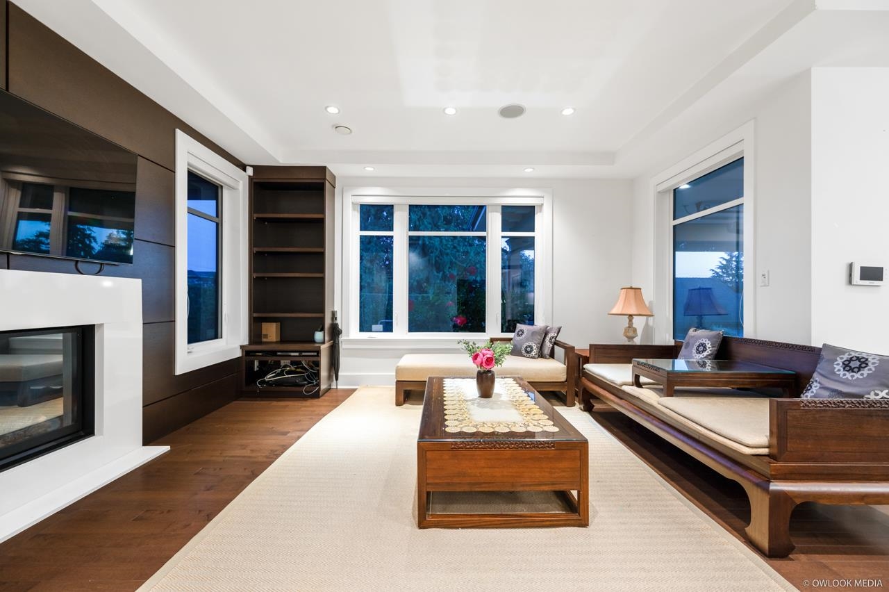 Listing image of 1208 HAYWOOD AVENUE