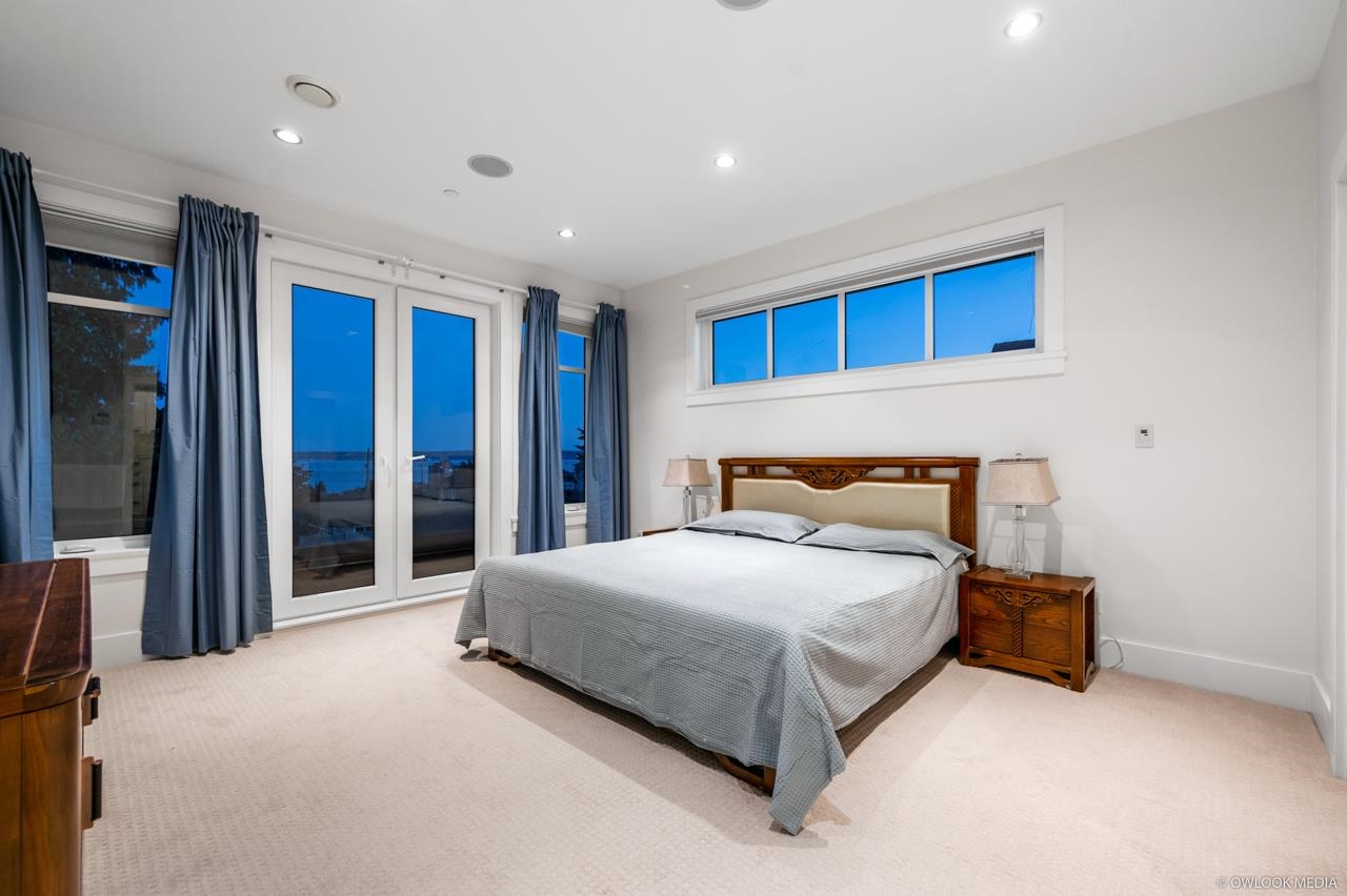 Listing image of 1208 HAYWOOD AVENUE