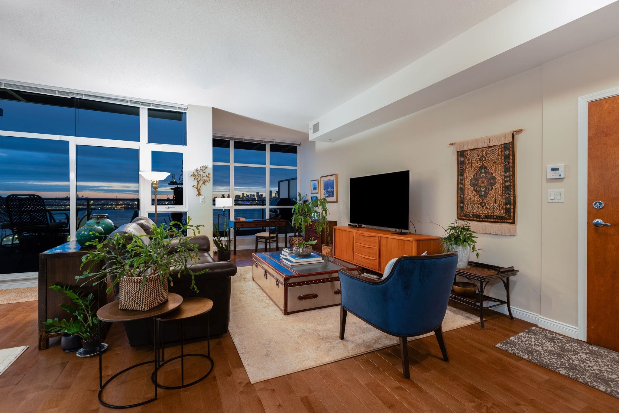 Listing image of PH2301 188 E ESPLANADE AVENUE