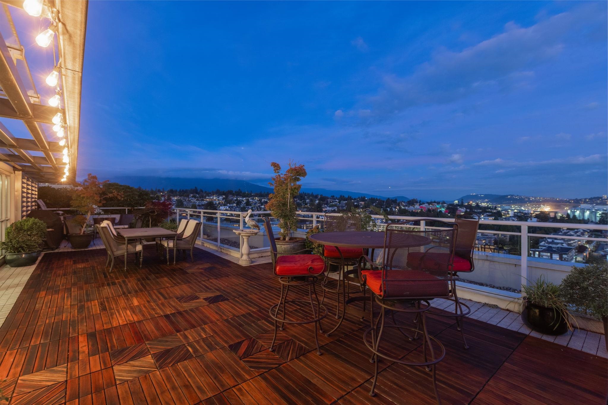 Listing image of PH2301 188 E ESPLANADE AVENUE