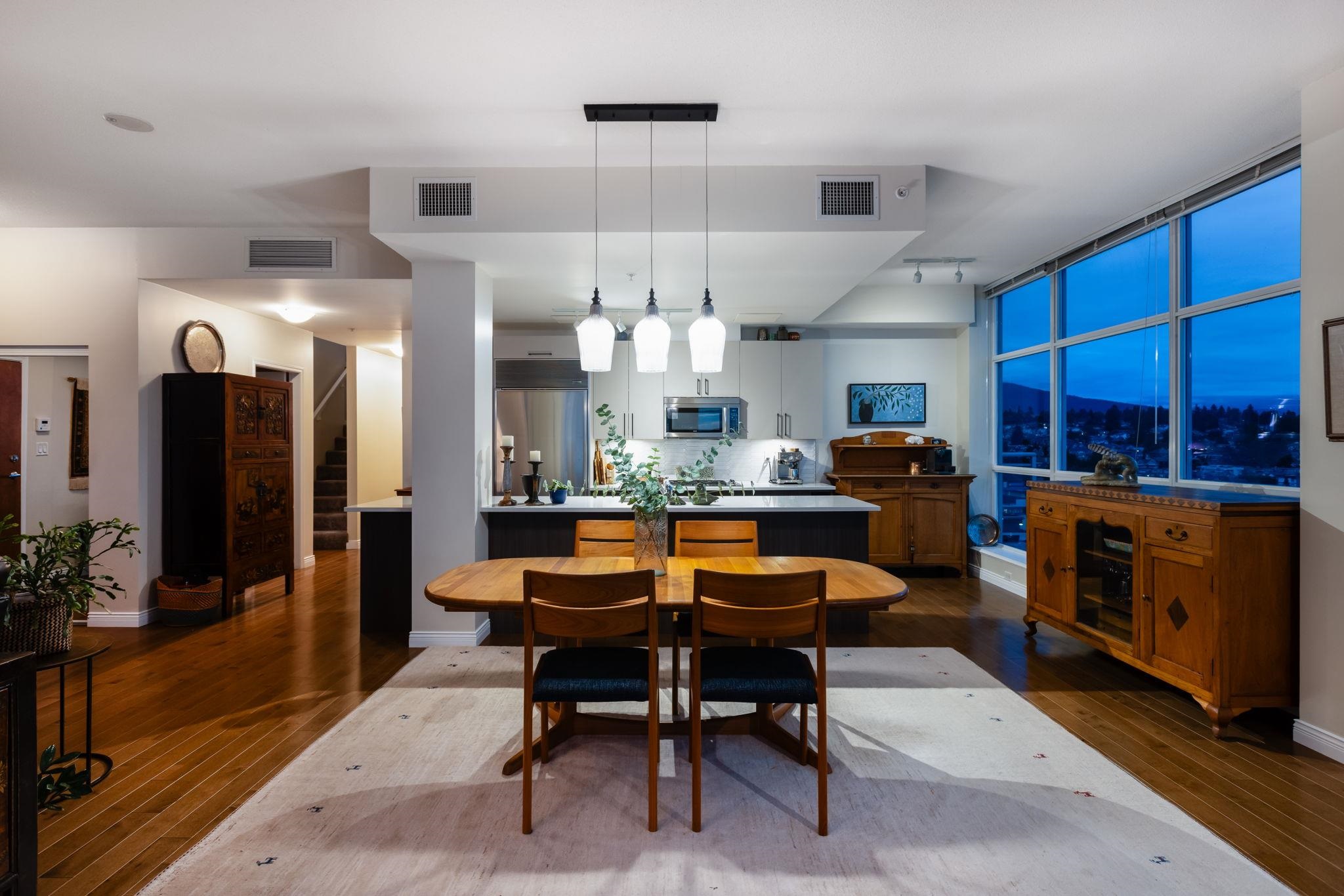 Listing image of PH2301 188 E ESPLANADE AVENUE