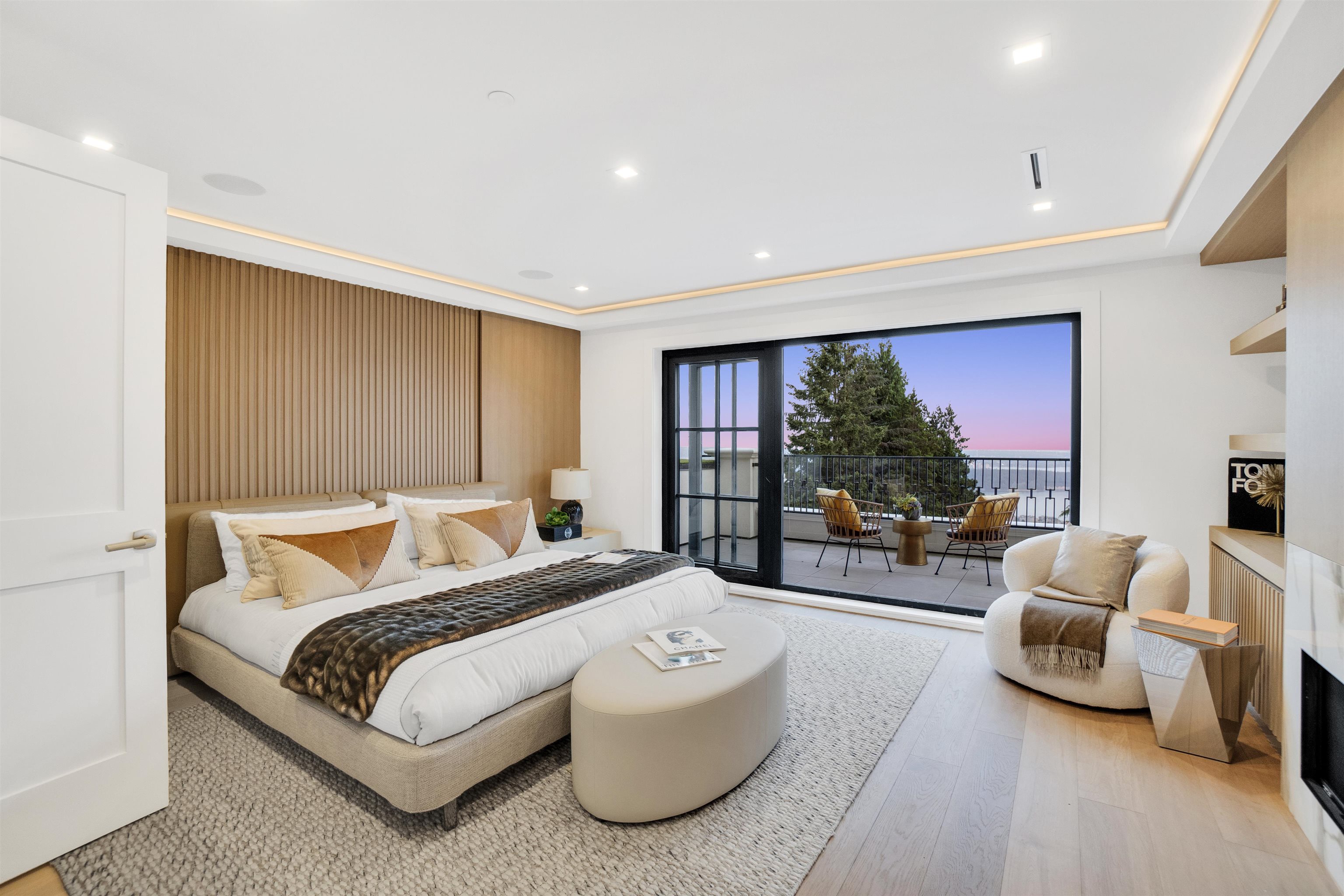 Listing image of 1419 BRAMWELL ROAD