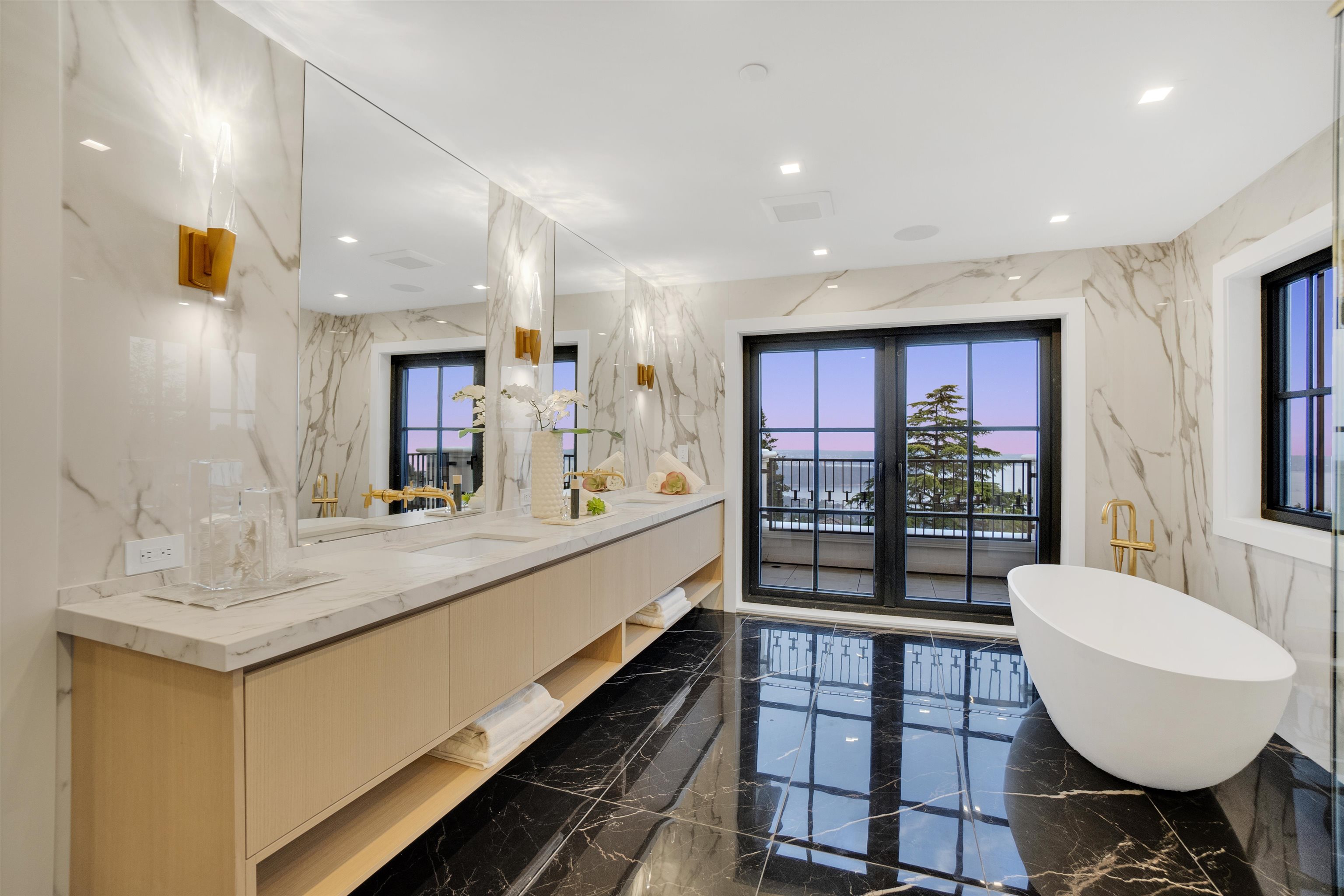 Listing image of 1419 BRAMWELL ROAD
