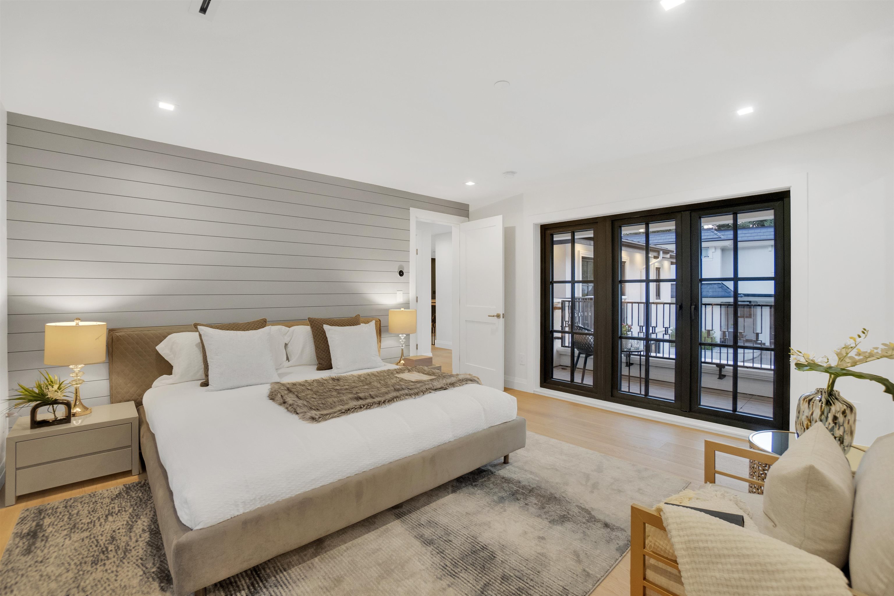 Listing image of 1419 BRAMWELL ROAD