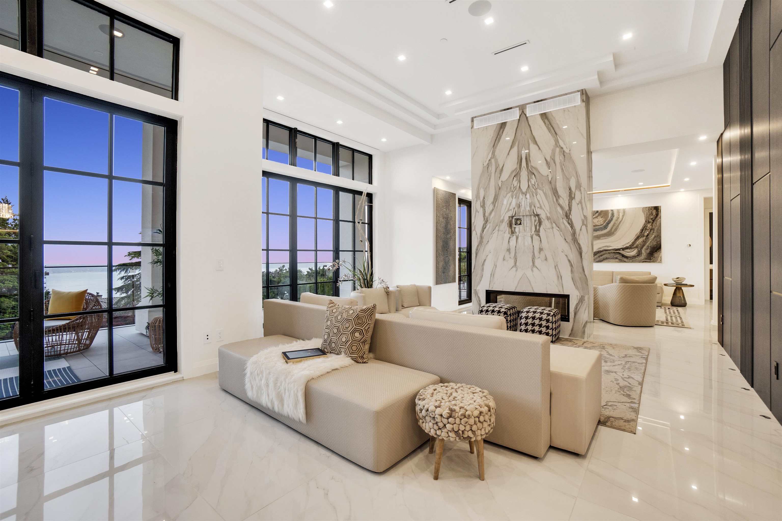 Listing image of 1419 BRAMWELL ROAD