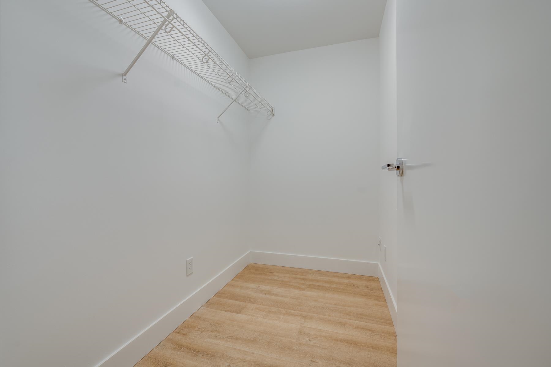 Listing image of 102 2325 EMERY COURT