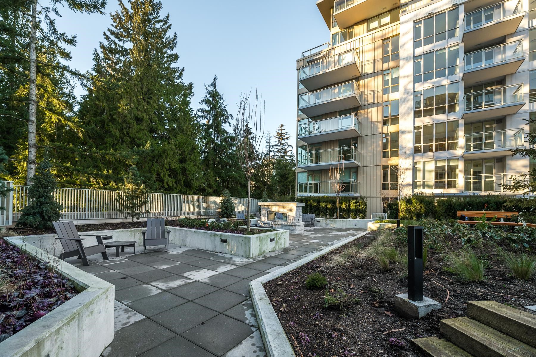 Listing image of 102 2325 EMERY COURT
