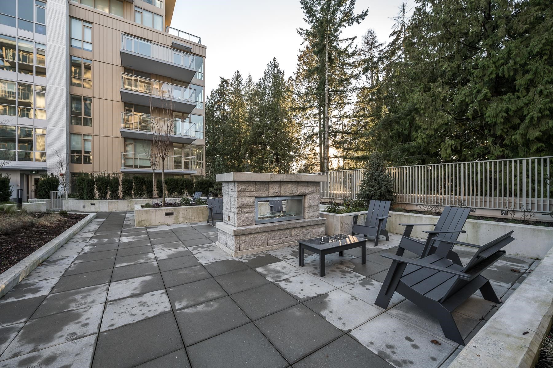 Listing image of 102 2325 EMERY COURT