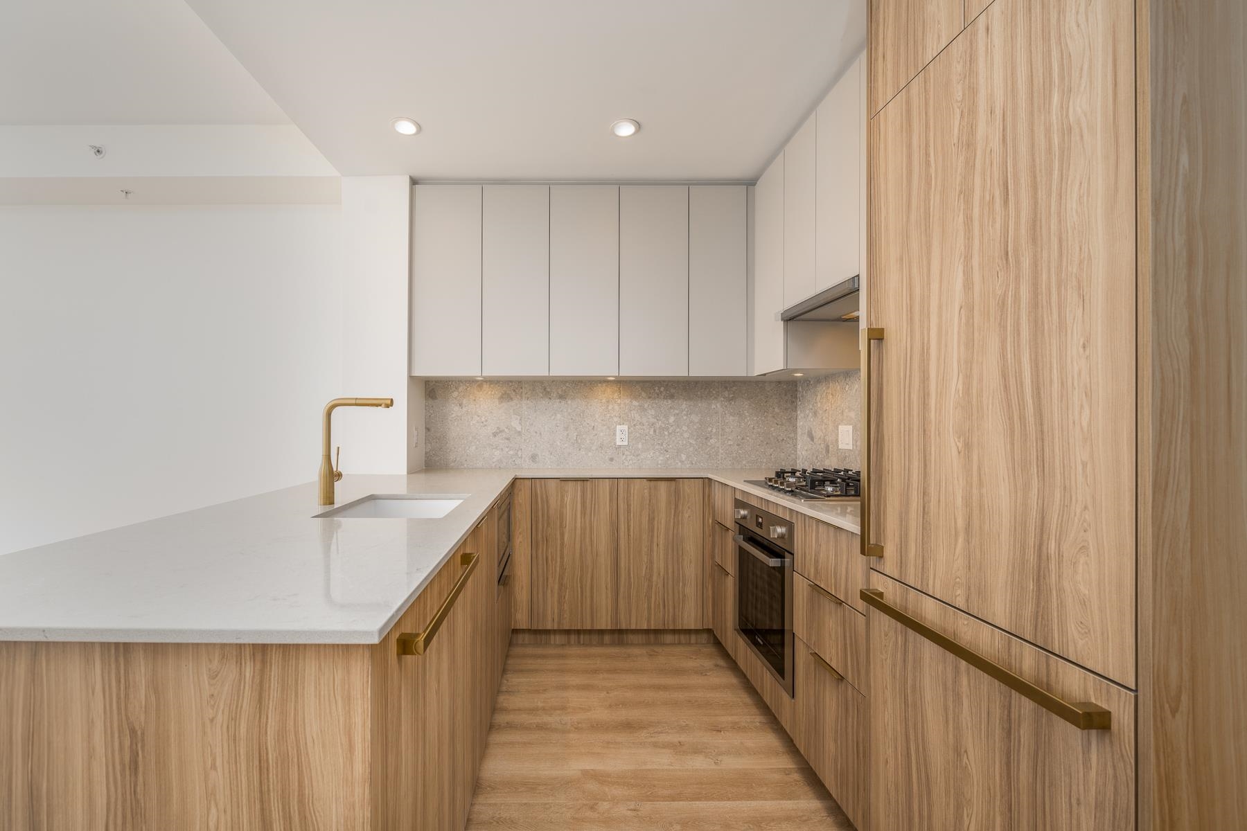 Listing image of 102 2325 EMERY COURT
