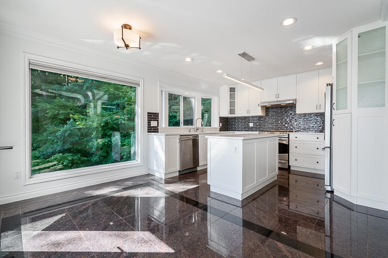 Listing image of 4275 ST. PAULS AVENUE