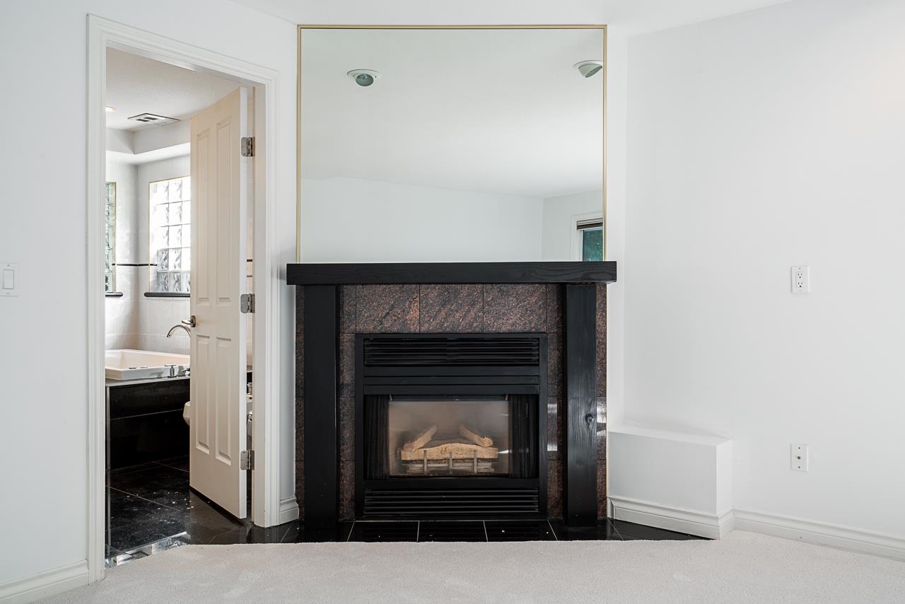 Listing image of 4275 ST. PAULS AVENUE