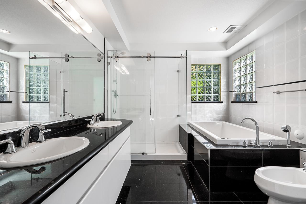 Listing image of 4275 ST. PAULS AVENUE
