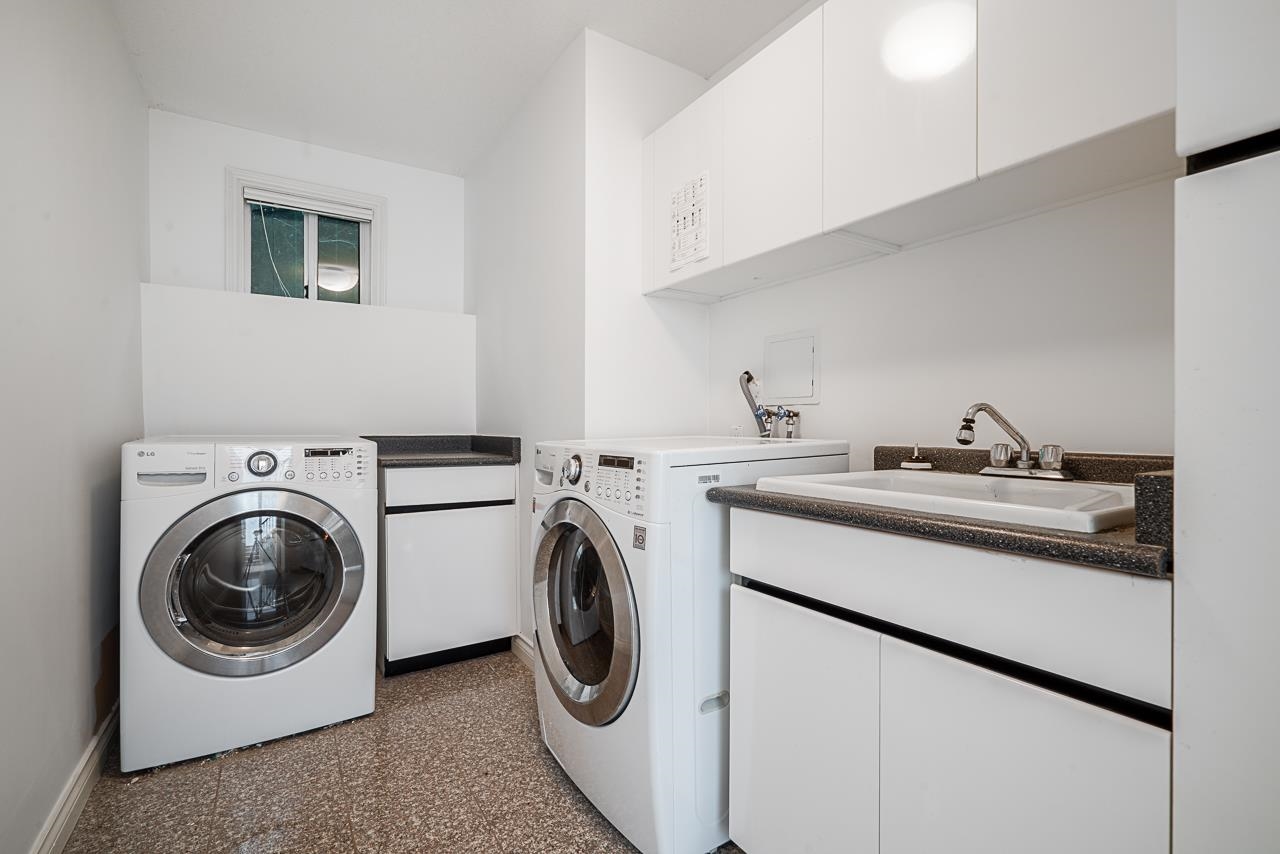 Listing image of 4275 ST. PAULS AVENUE
