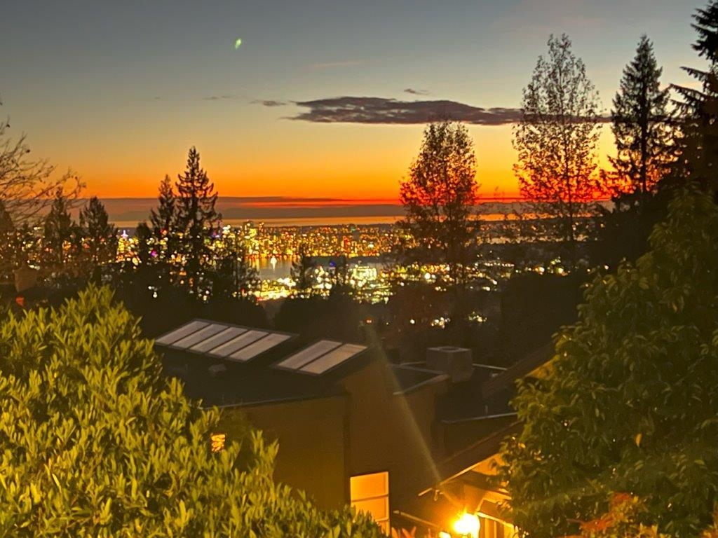 Listing image of 4275 ST. PAULS AVENUE