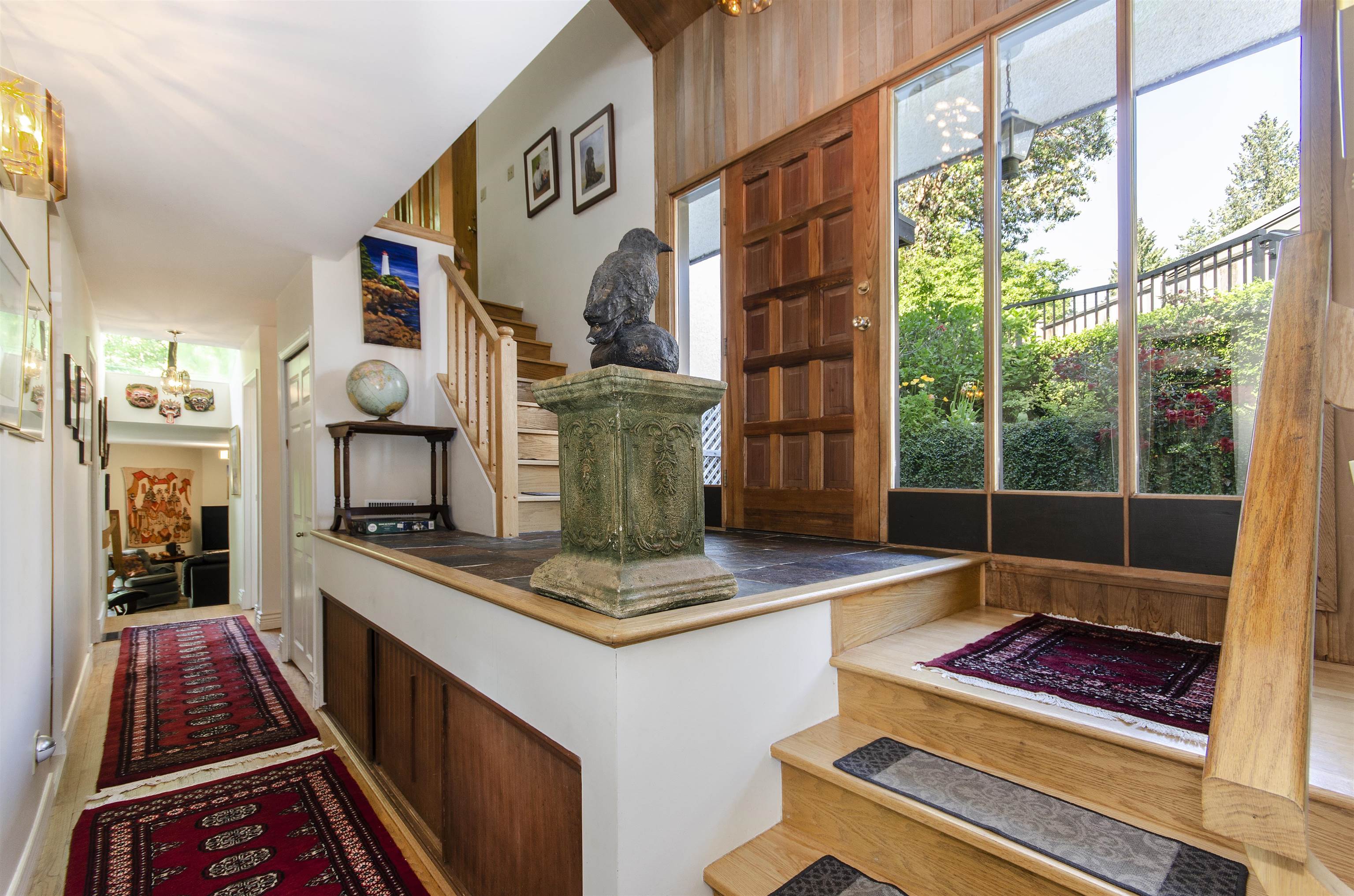 Listing image of 2440 QUEENS AVENUE