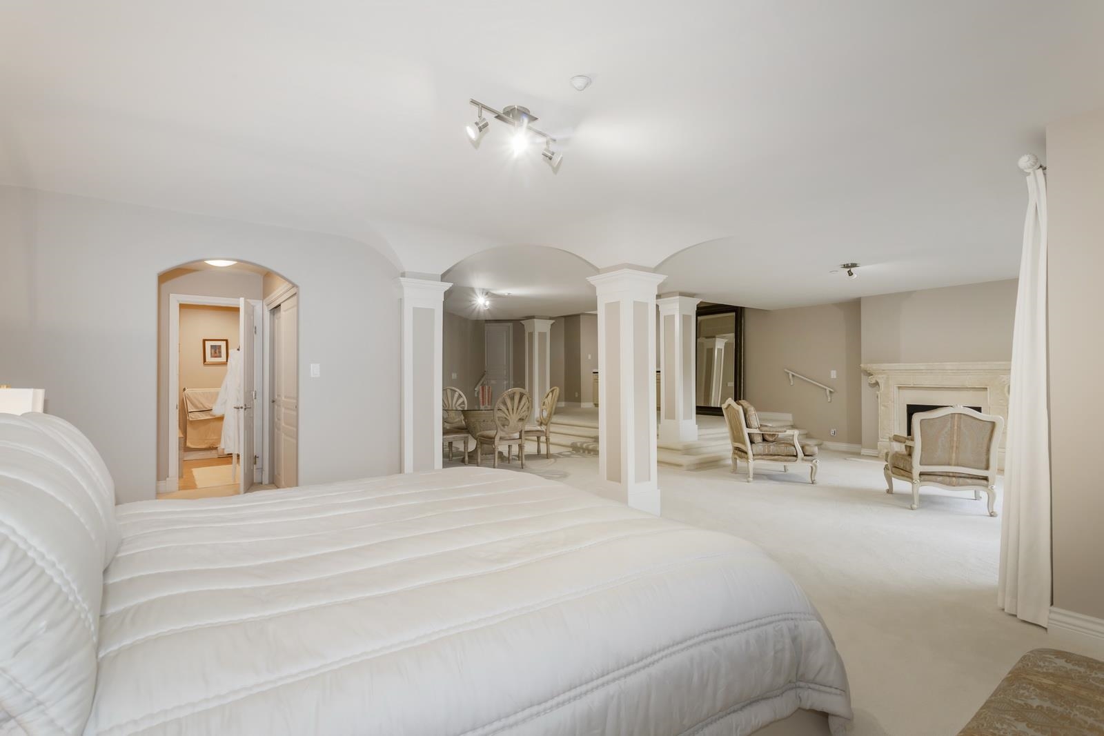 Listing image of 7 BEACH DRIVE