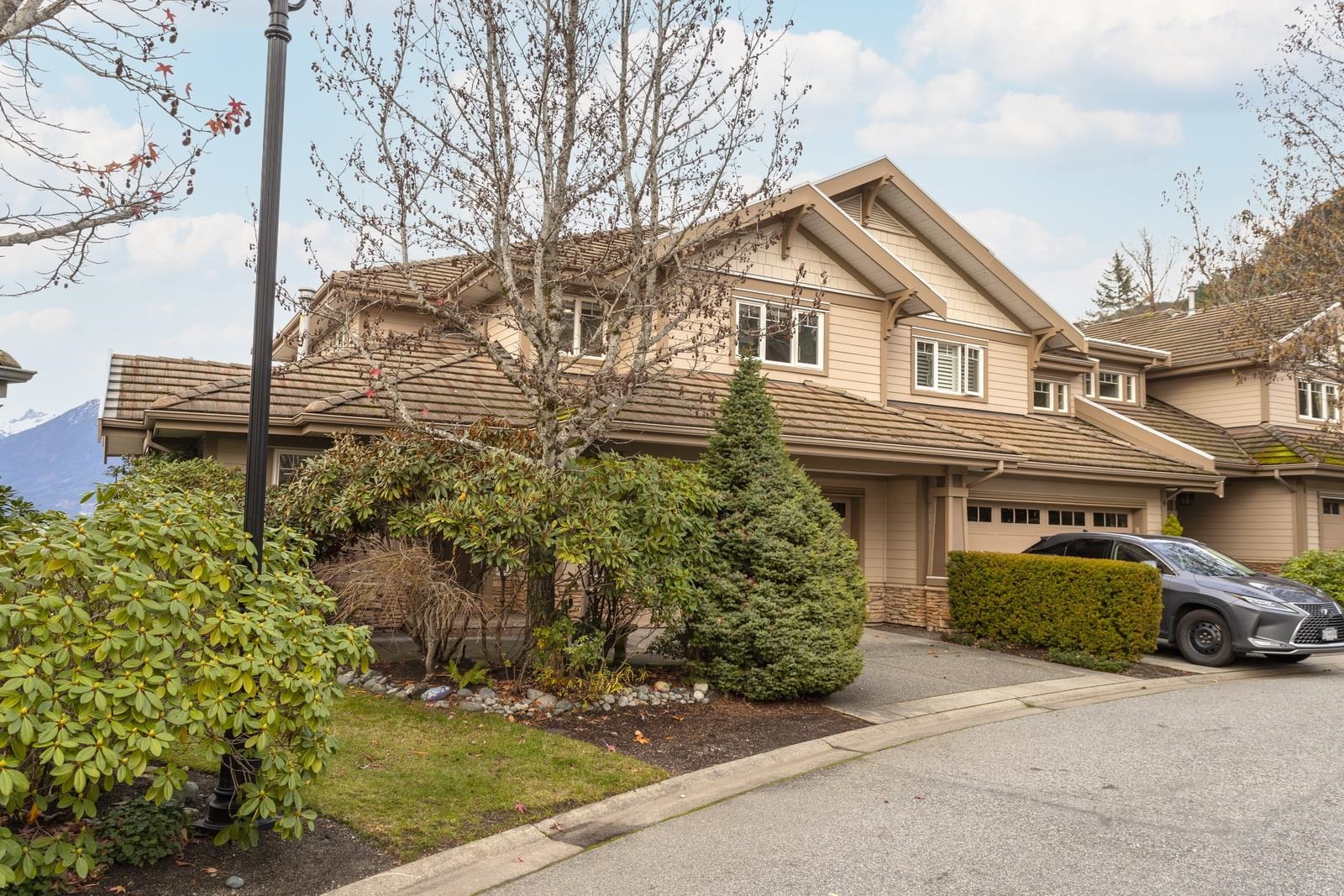 Listing image of 7 BEACH DRIVE