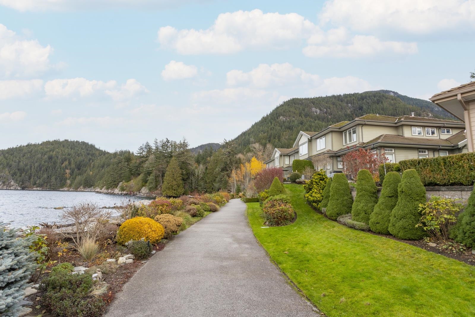 Listing image of 7 BEACH DRIVE