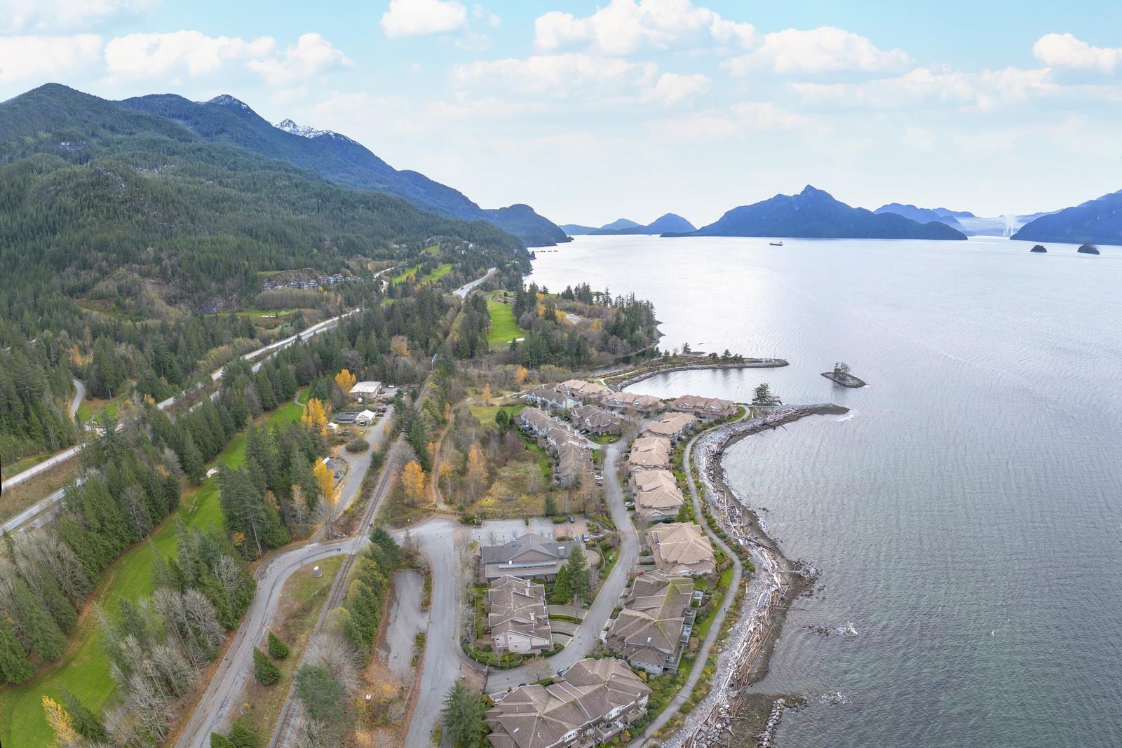 Listing image of 7 BEACH DRIVE