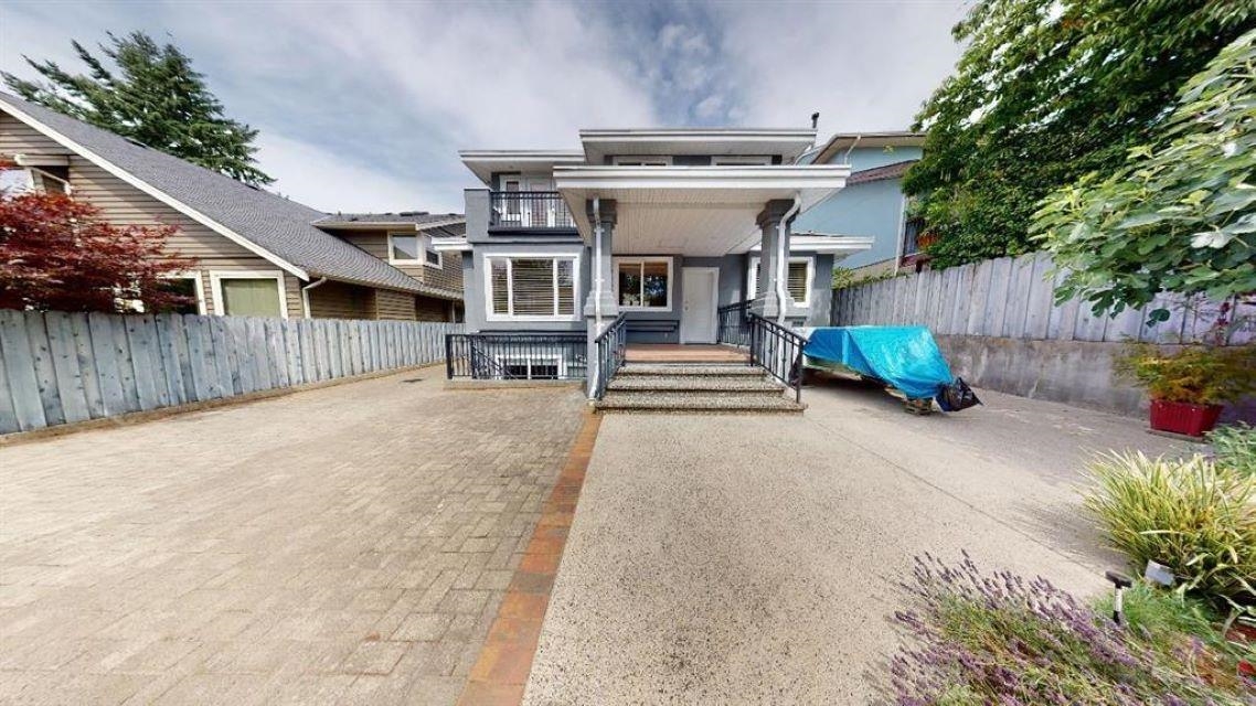 Listing image of 467 W KINGS ROAD