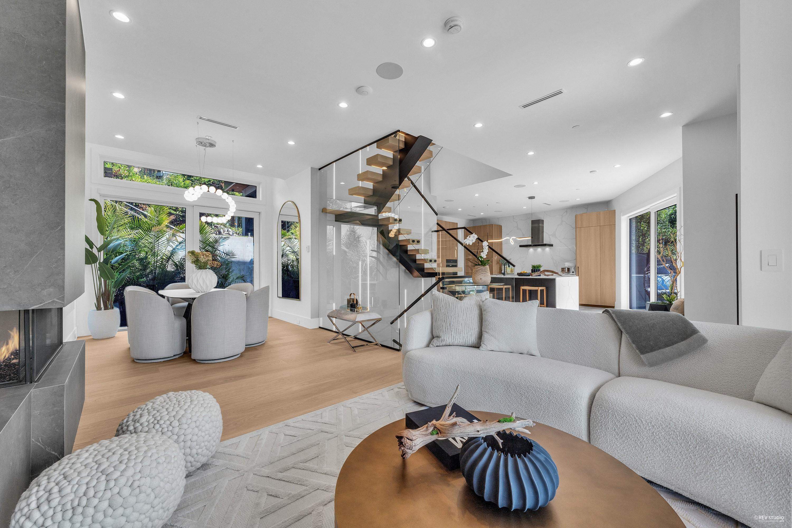 Listing image of 1029 ESPLANADE AVENUE