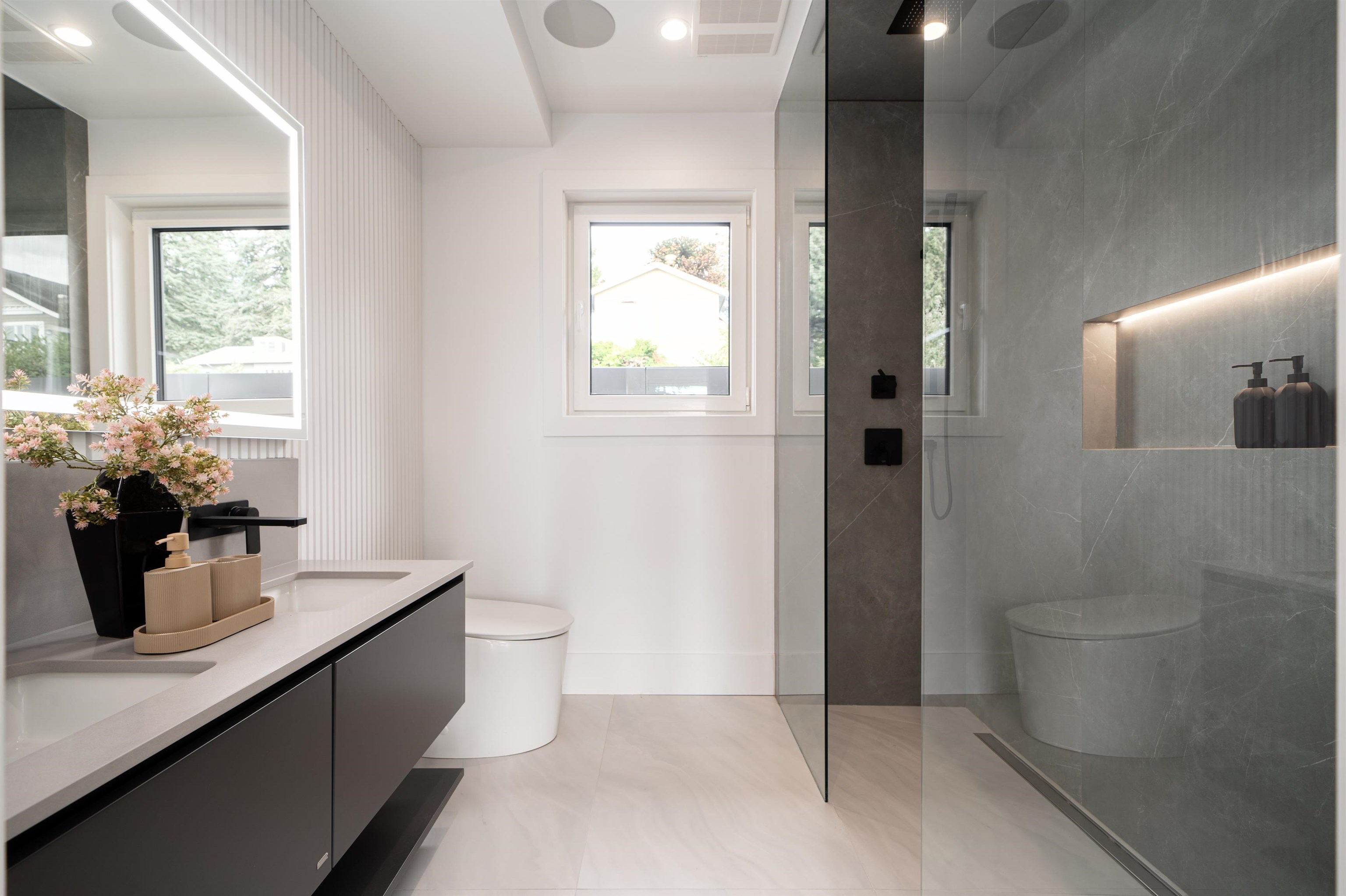 Listing image of 1029 ESPLANADE AVENUE