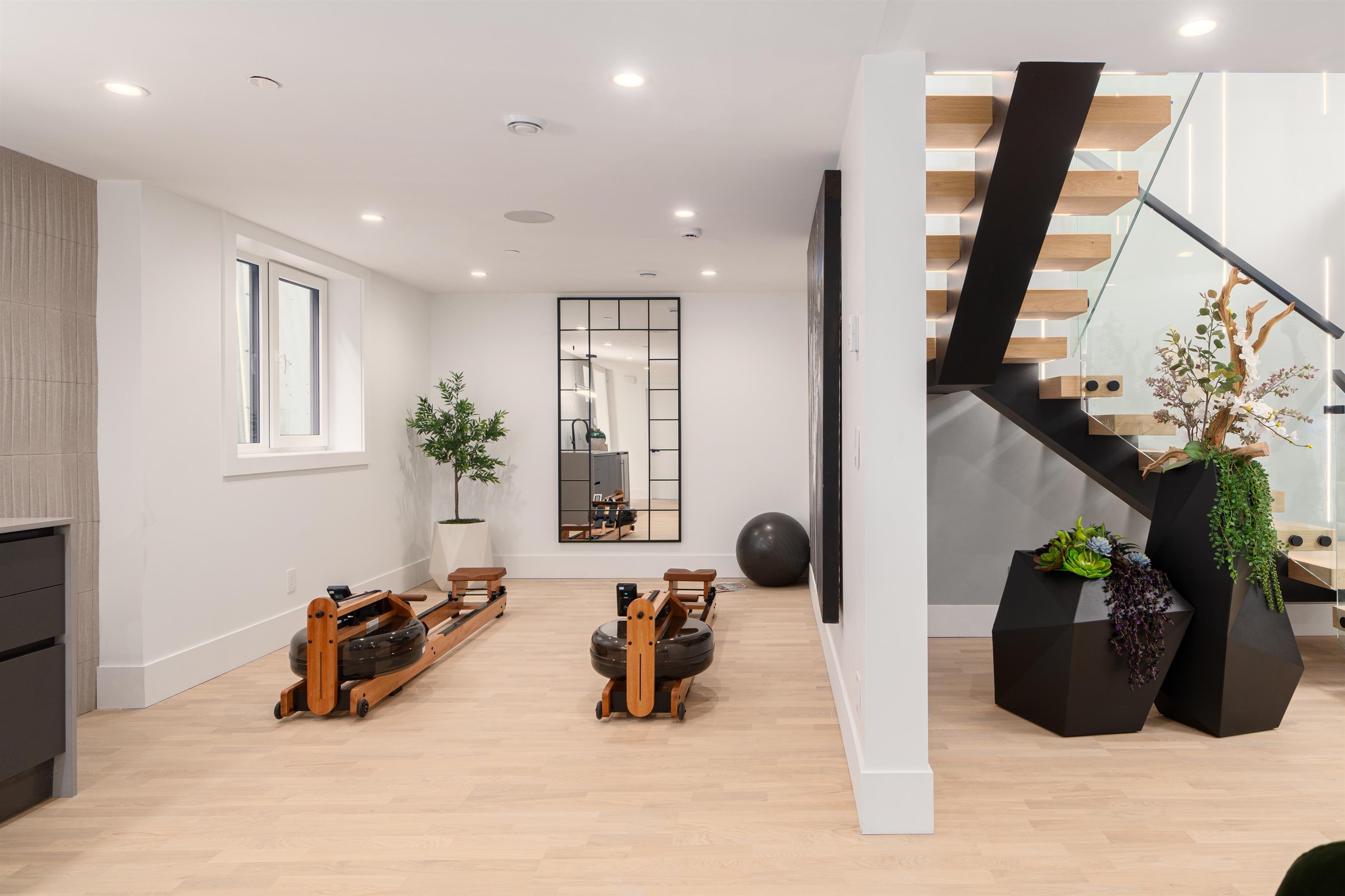 Listing image of 1029 ESPLANADE AVENUE