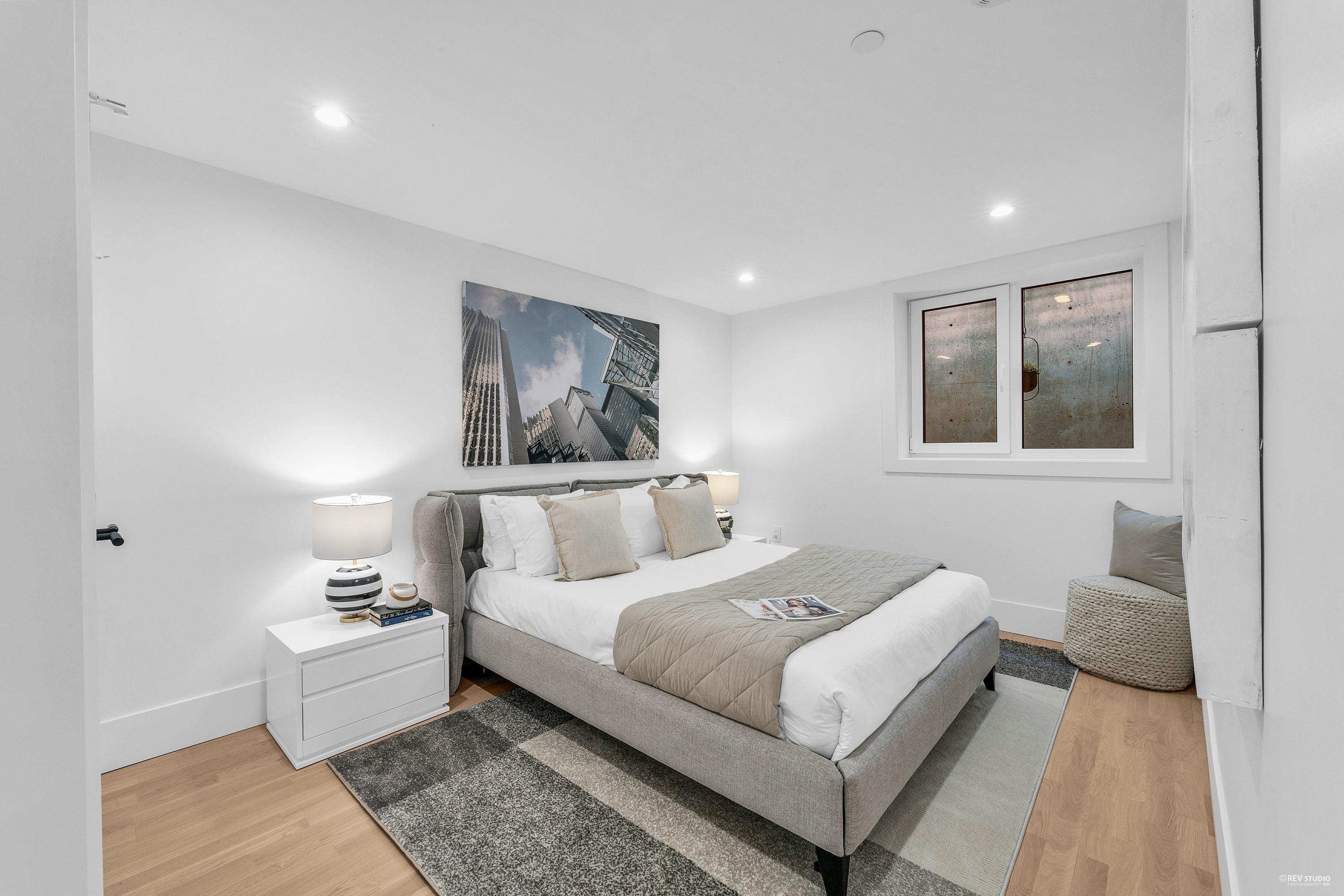 Listing image of 1029 ESPLANADE AVENUE