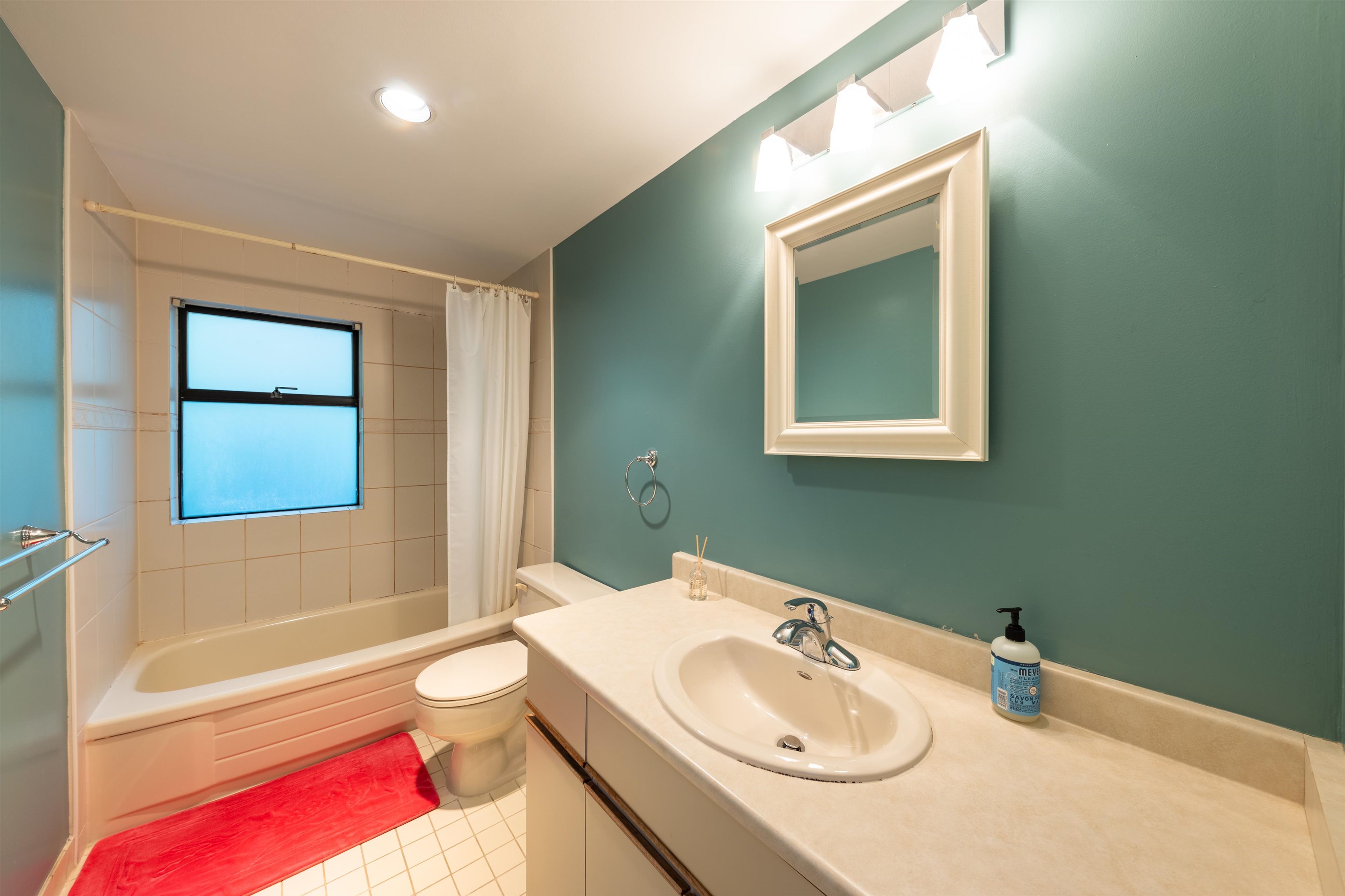 Listing image of 4623 CAULFEILD DRIVE