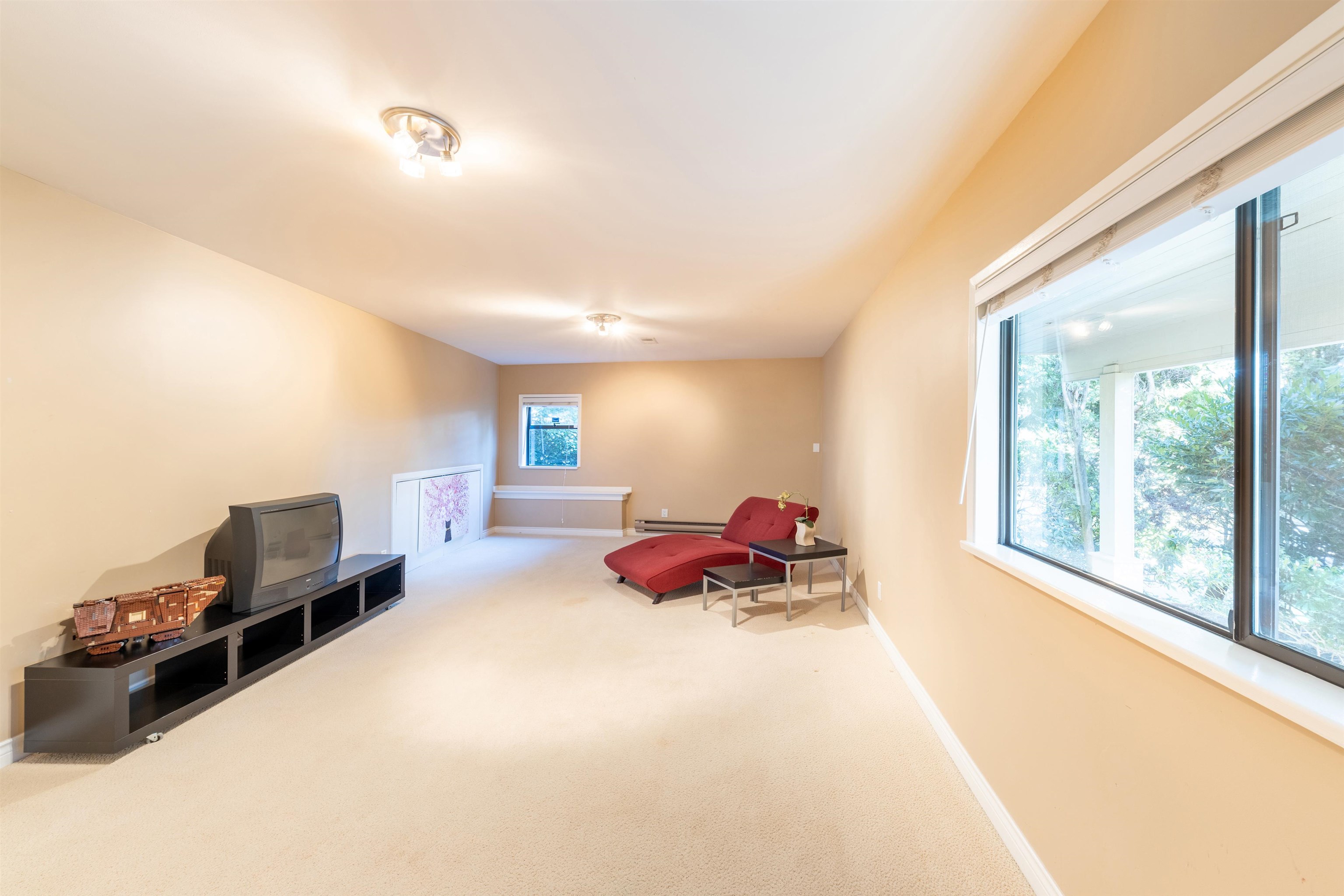 Listing image of 4623 CAULFEILD DRIVE