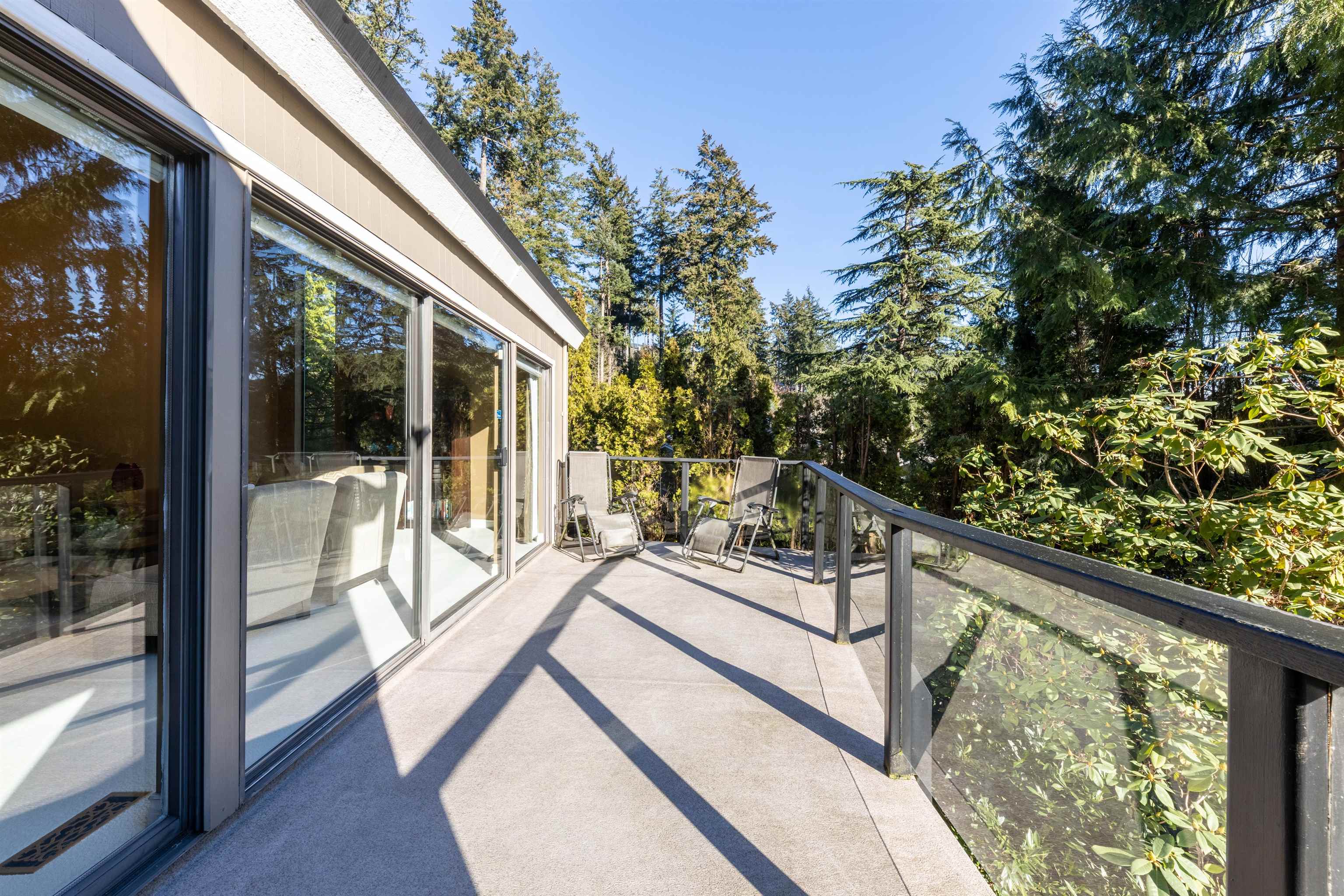 Listing image of 4623 CAULFEILD DRIVE