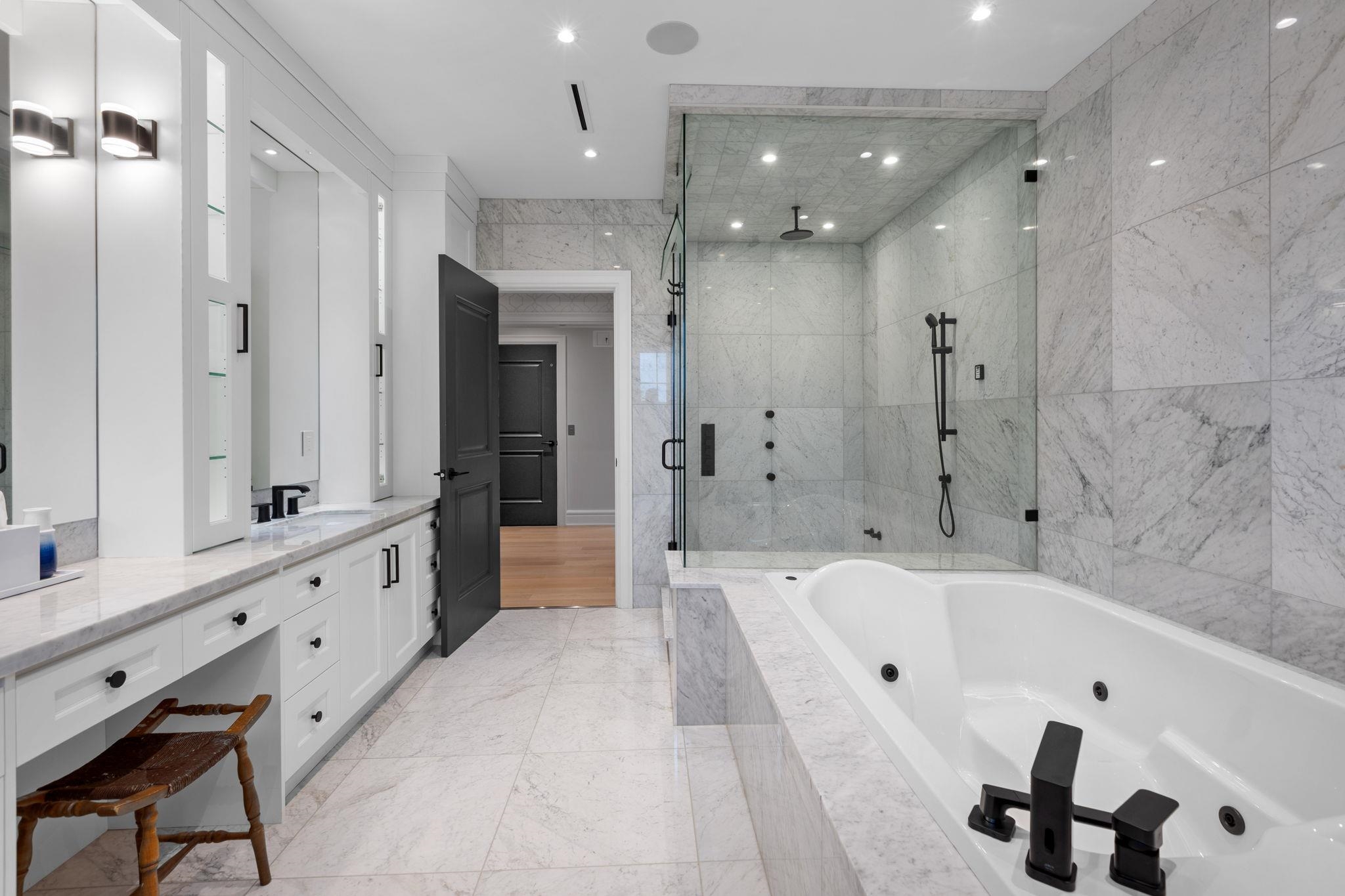 Listing image of 1595 19TH STREET