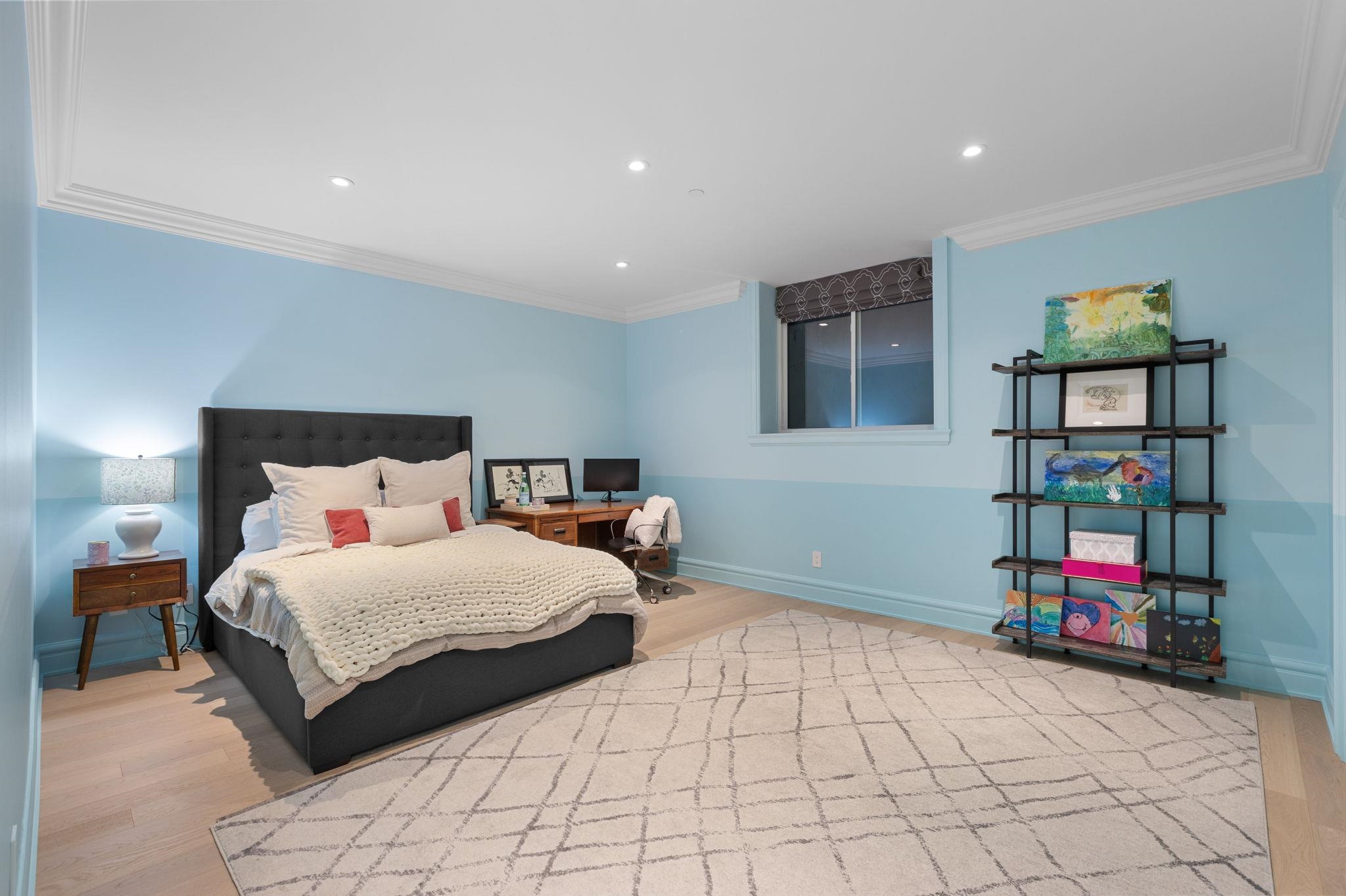 Listing image of 1595 19TH STREET