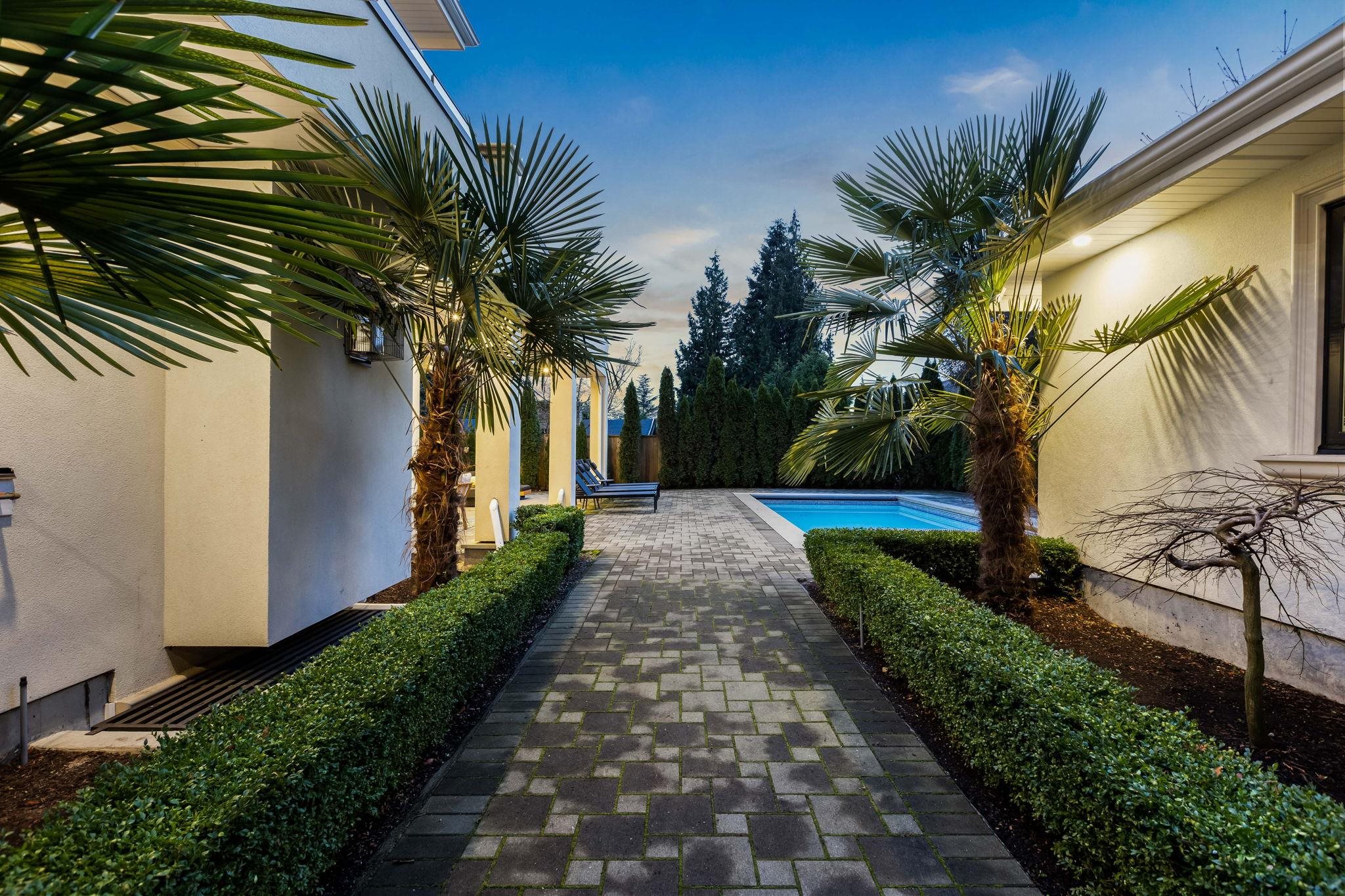 Listing image of 1595 19TH STREET