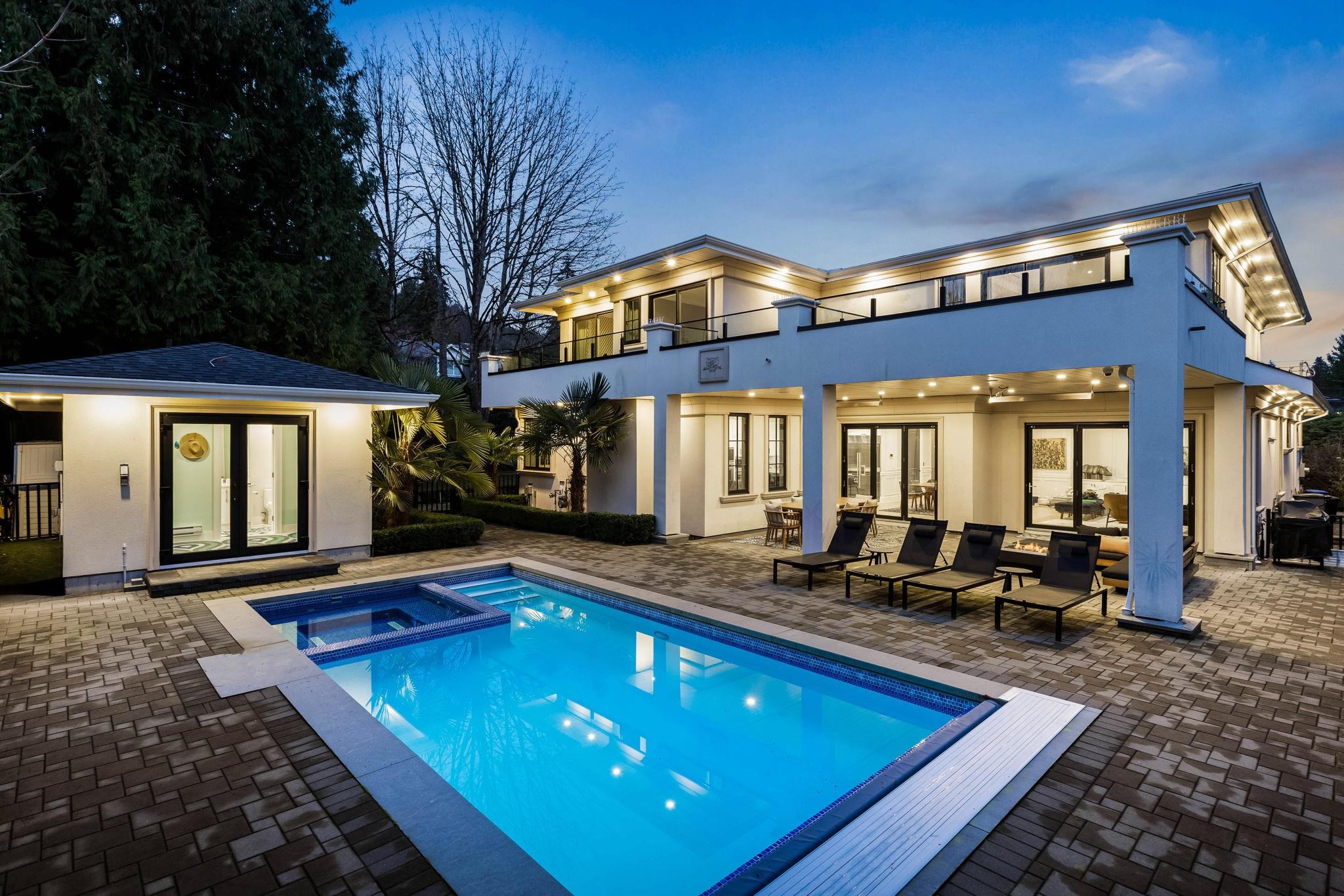 Listing image of 1595 19TH STREET