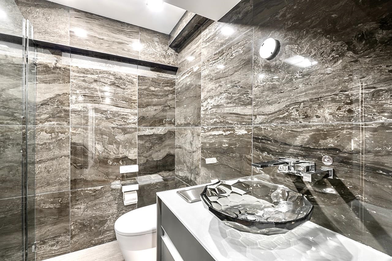 Listing image of 4577 CAPILANO ROAD