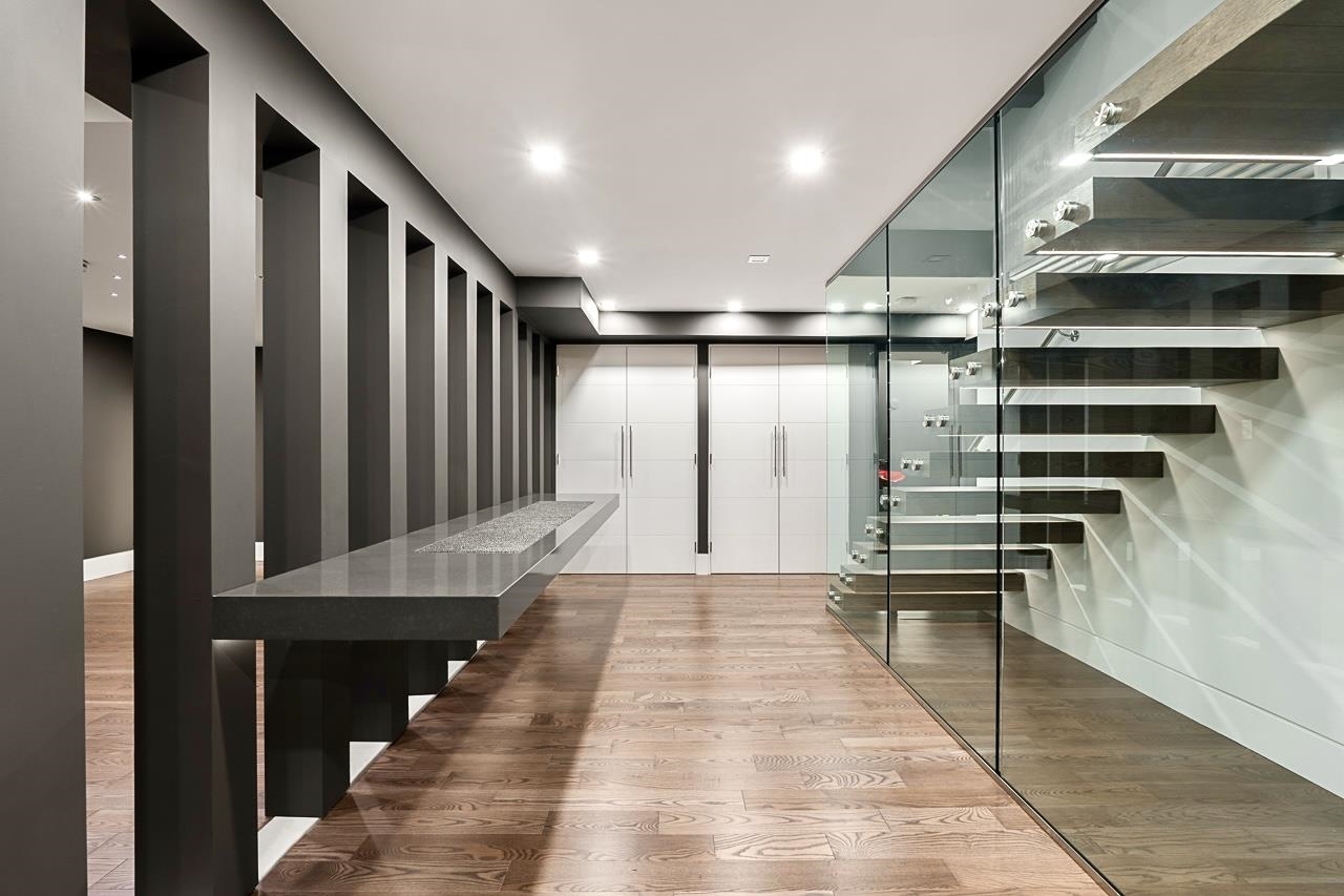 Listing image of 4577 CAPILANO ROAD
