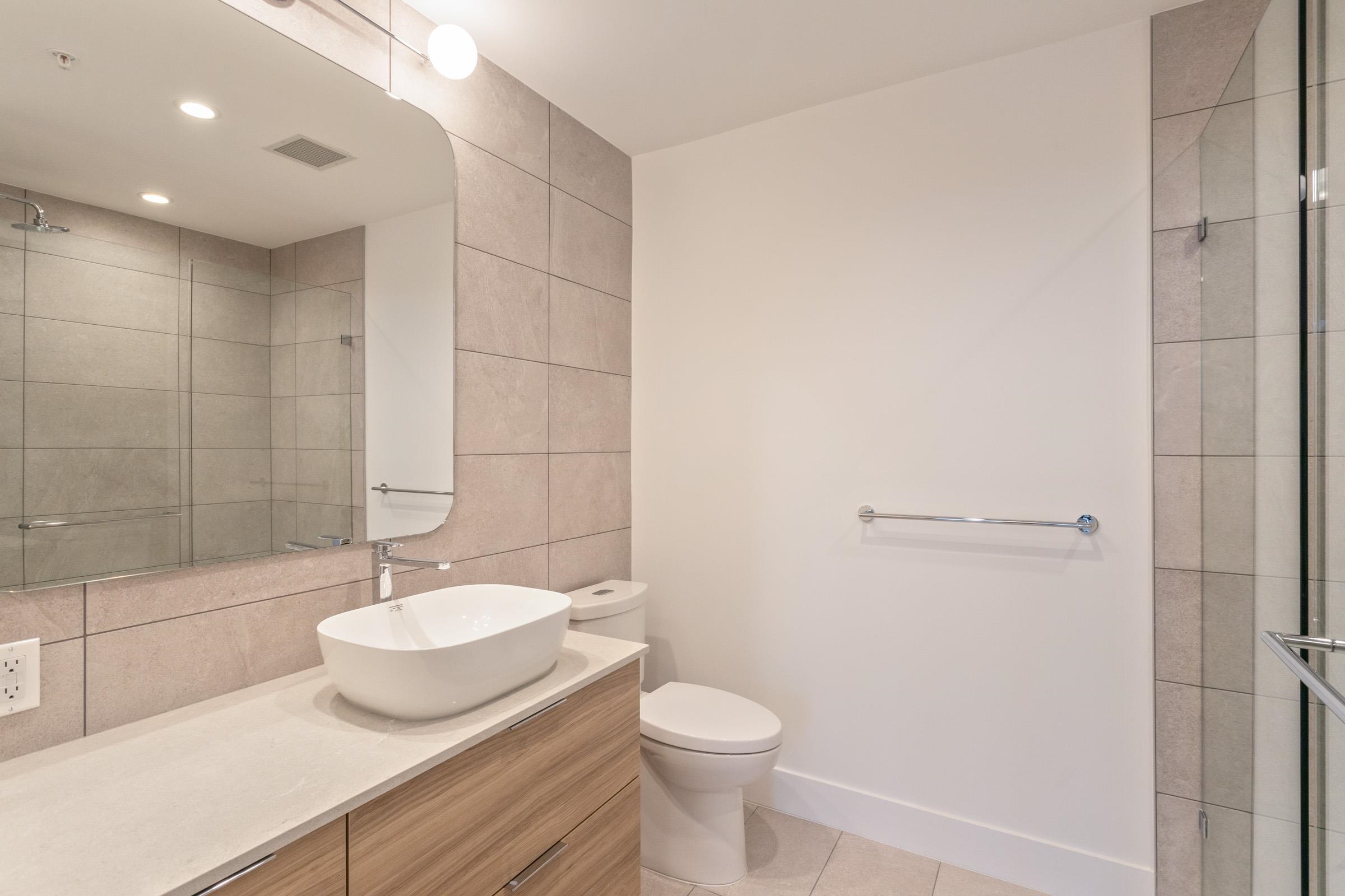 Listing image of 1004 2375 EMERY COURT