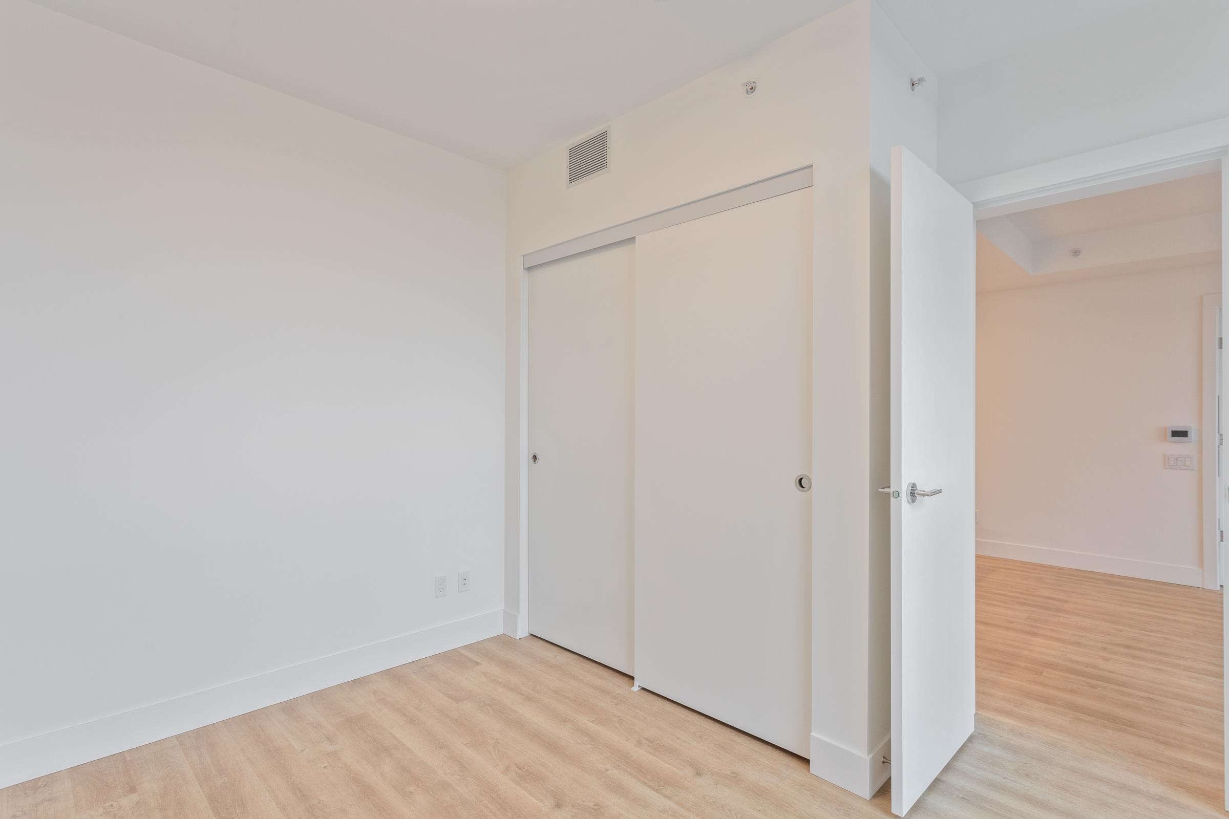Listing image of 1004 2375 EMERY COURT