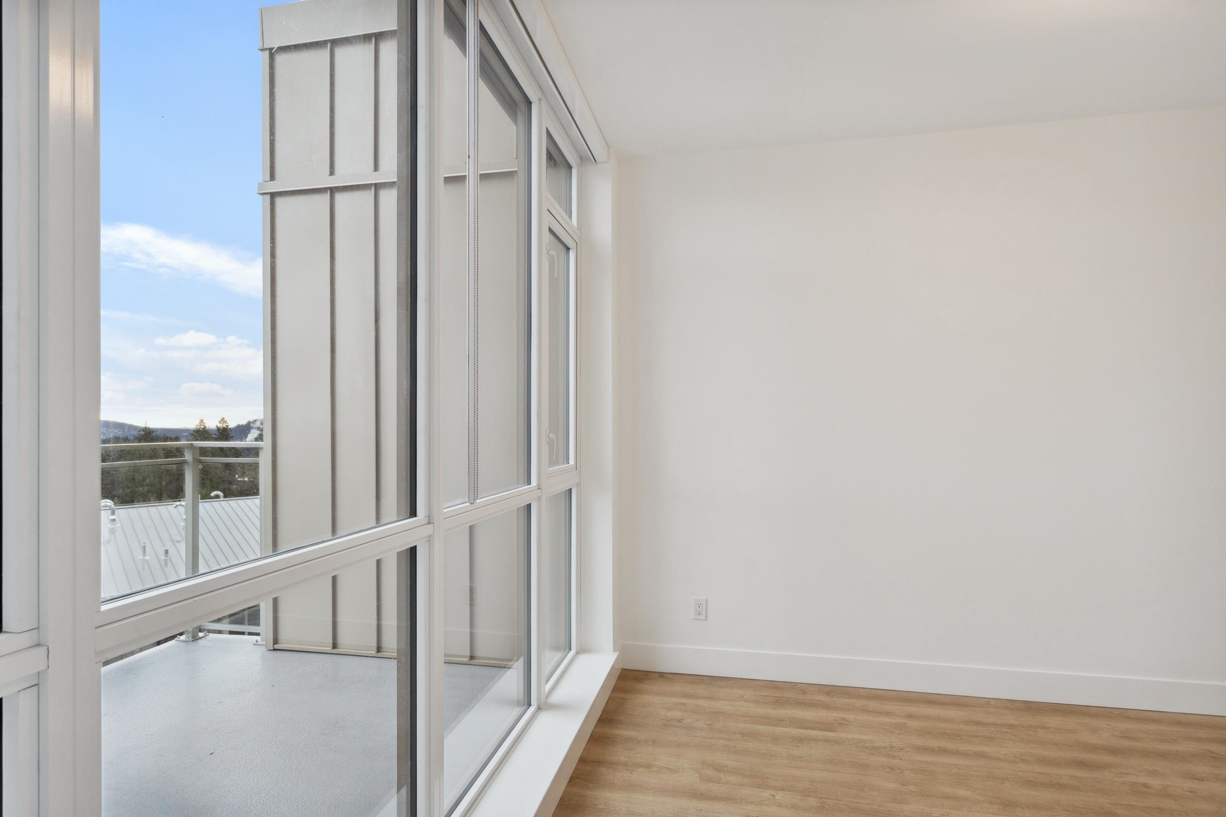 Listing image of 1004 2375 EMERY COURT
