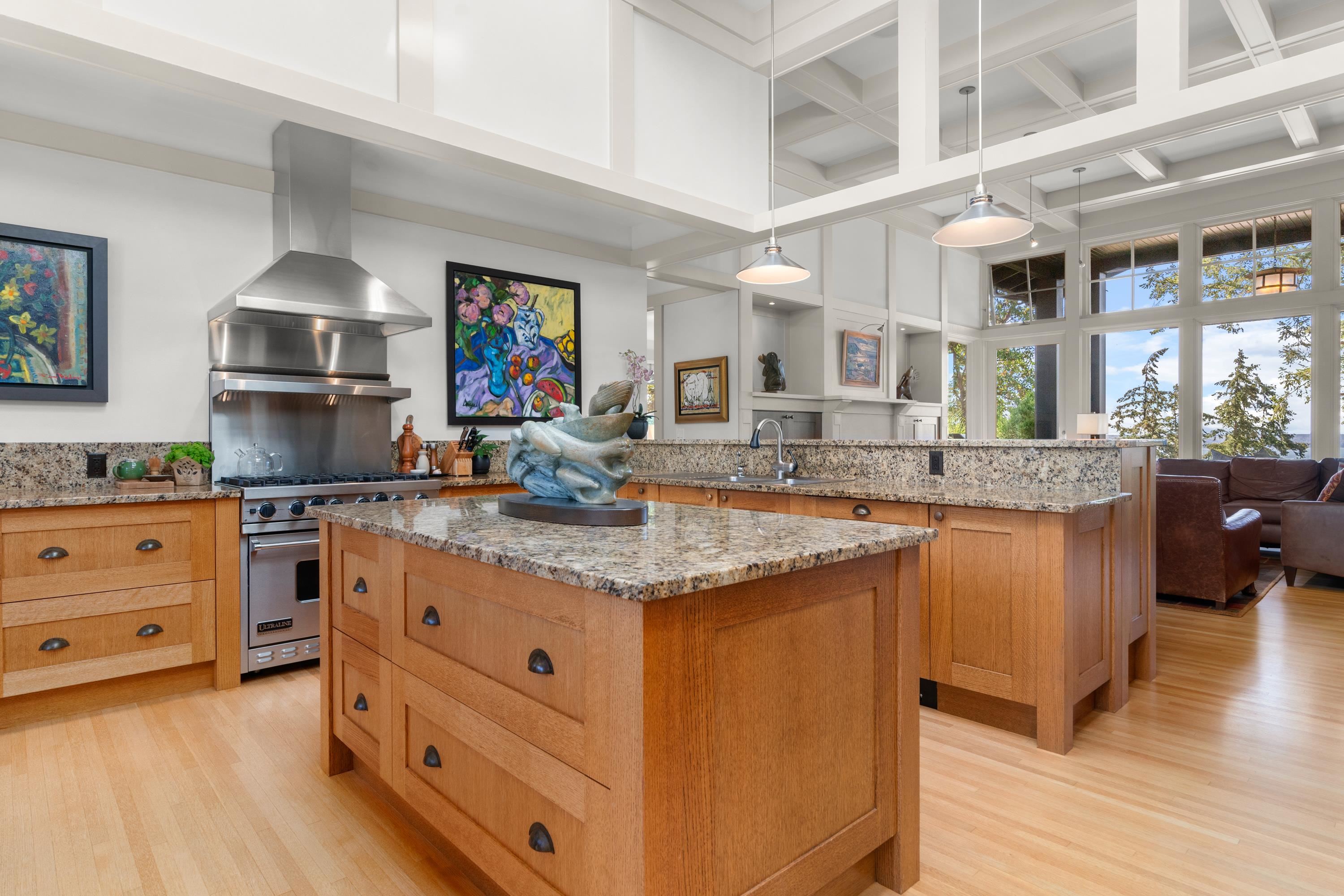 Listing image of 4528 CAULFEILD LANE