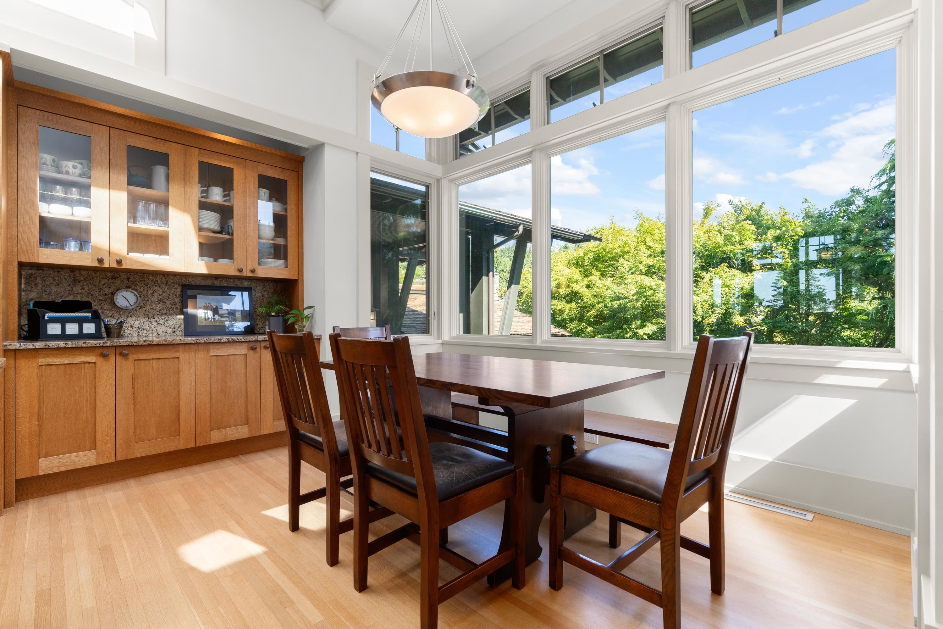Listing image of 4528 CAULFEILD LANE