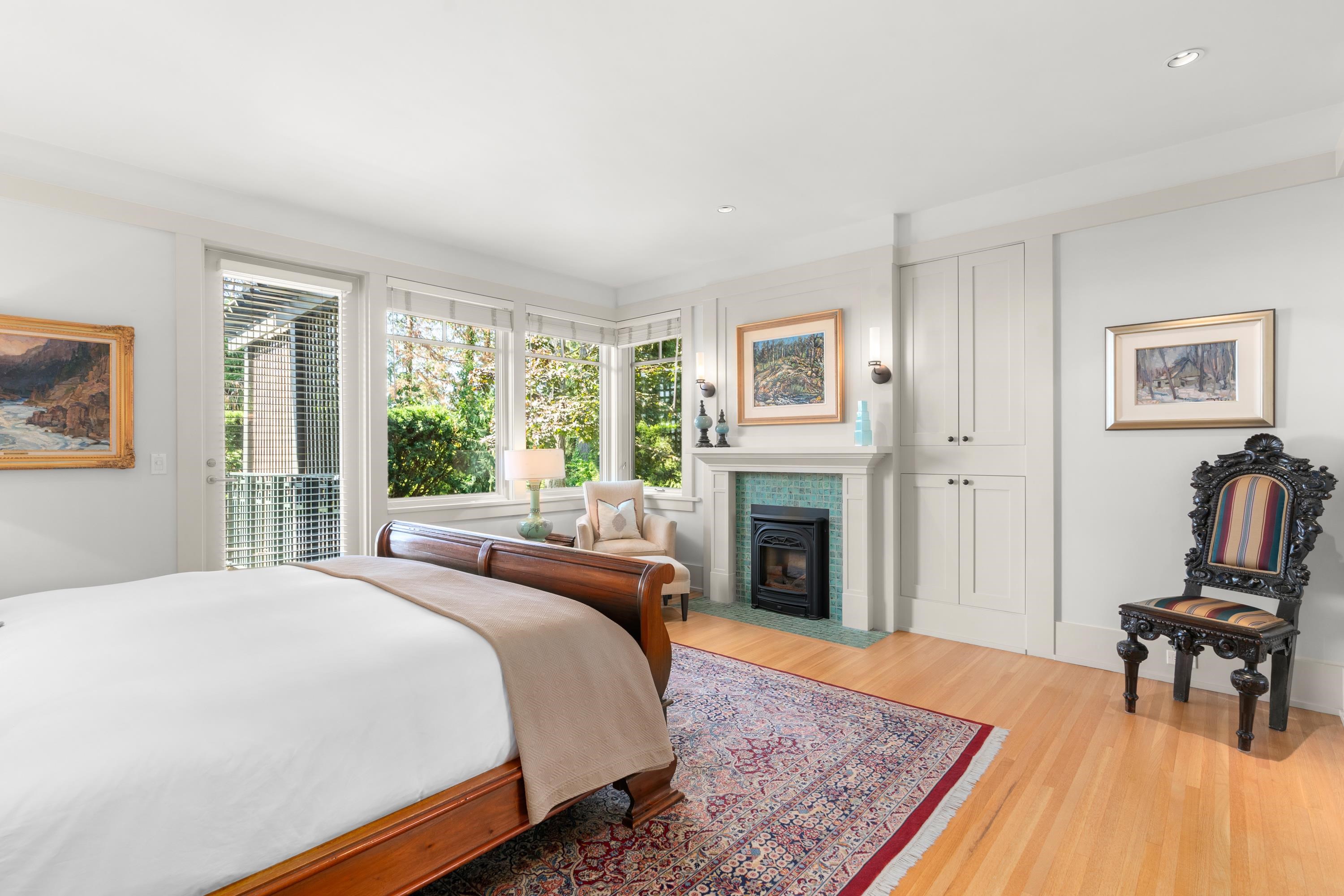 Listing image of 4528 CAULFEILD LANE