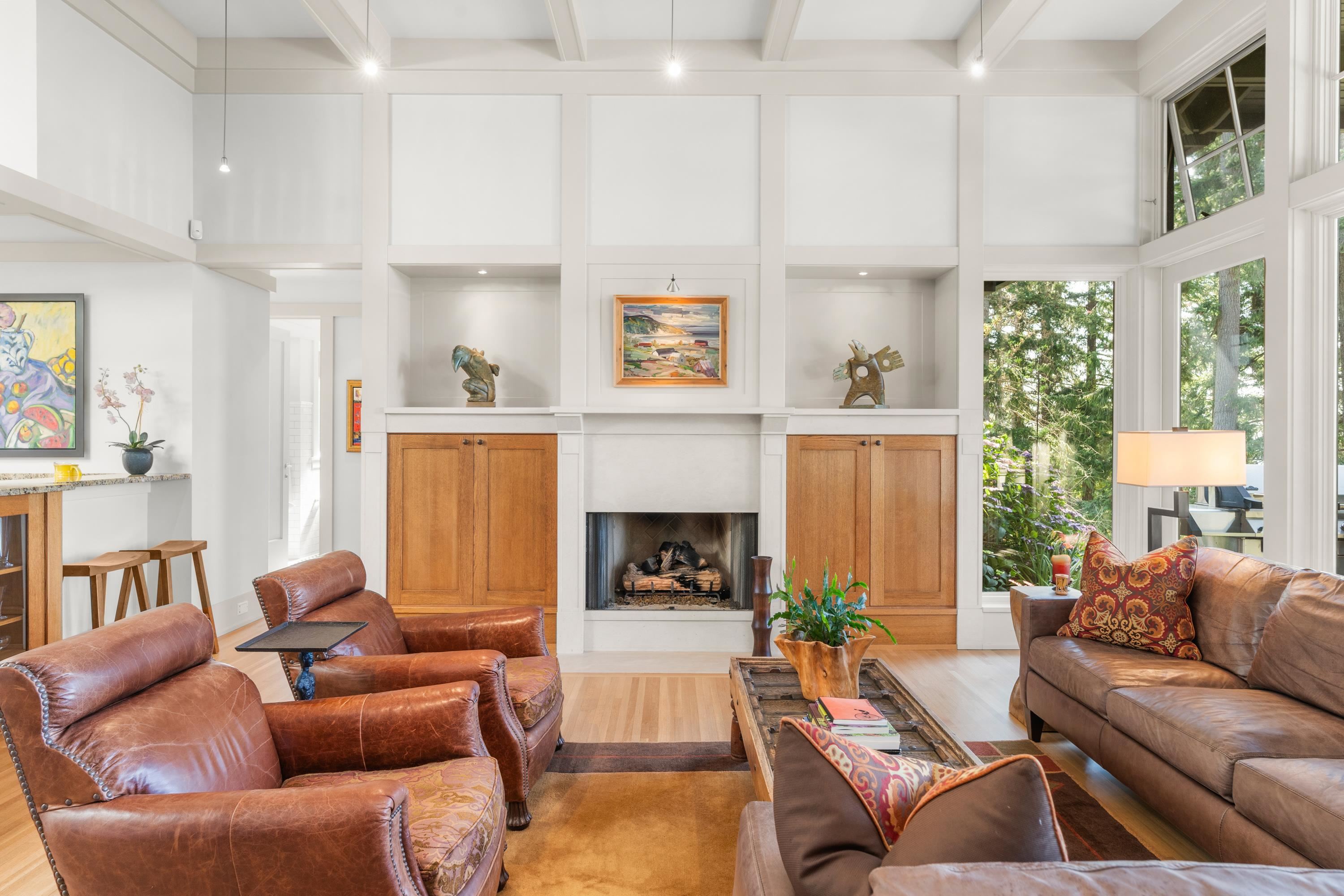 Listing image of 4528 CAULFEILD LANE