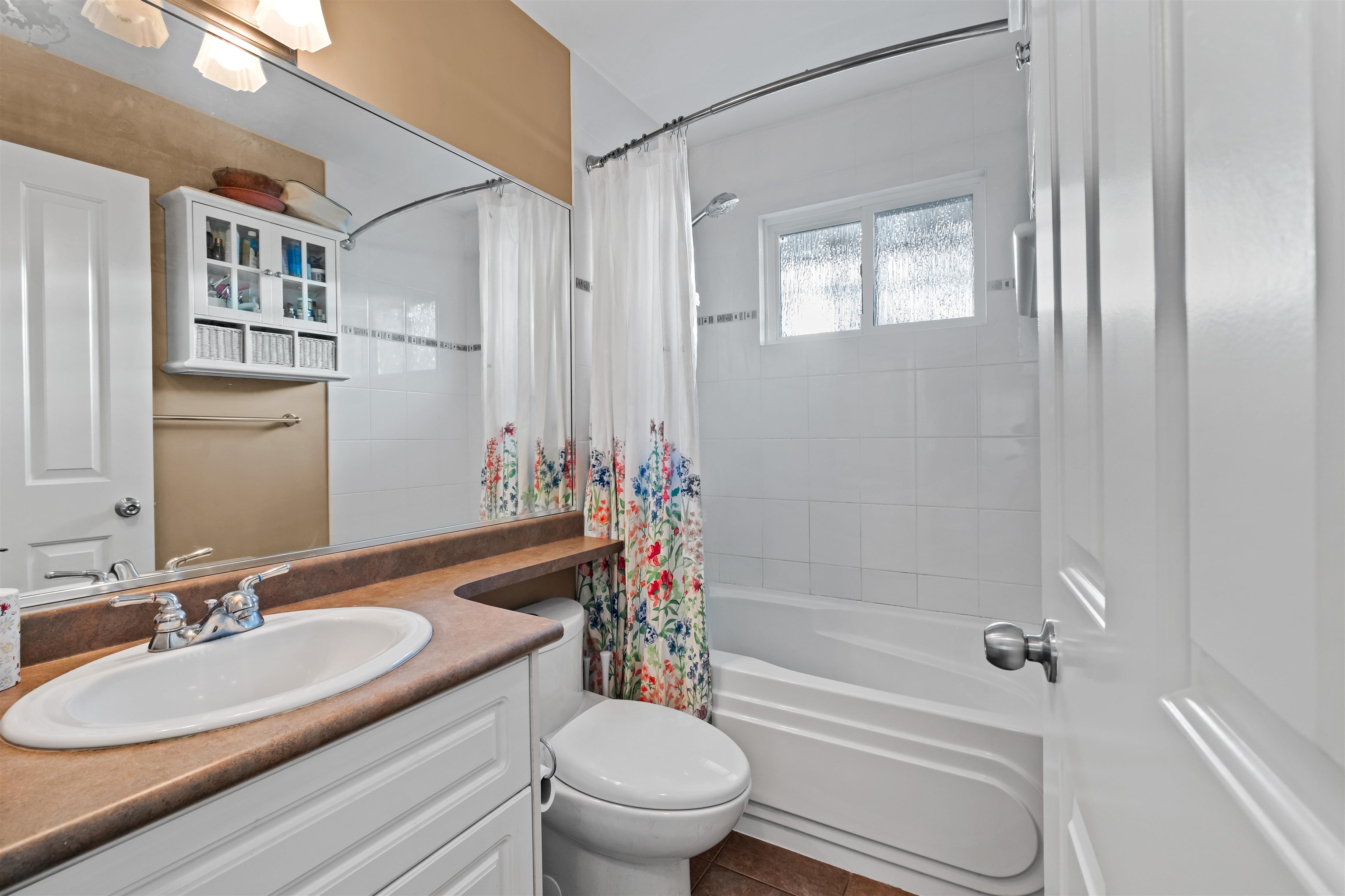 Listing image of 1223 W 16TH STREET