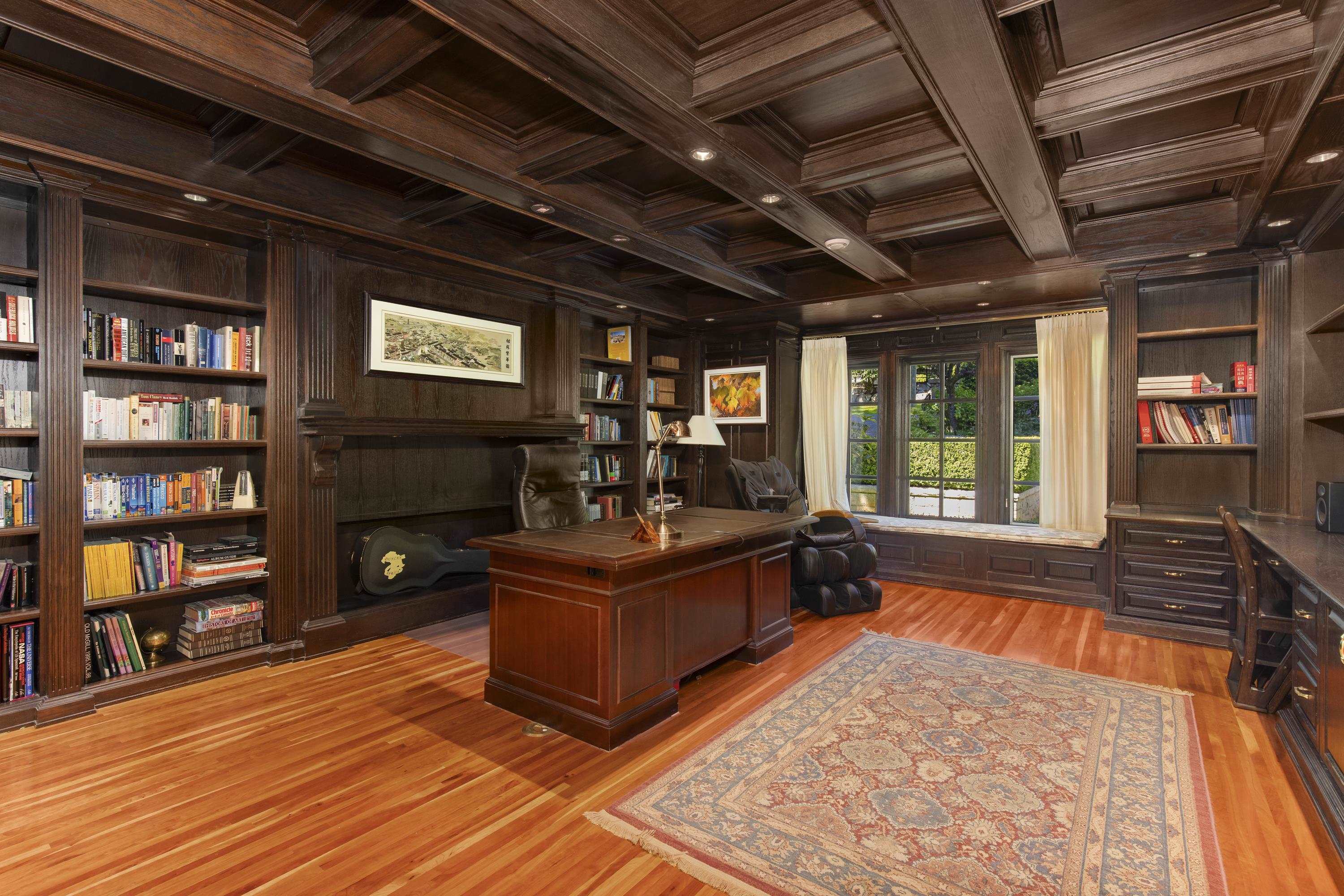 Listing image of 2980 PALMERSTON AVENUE