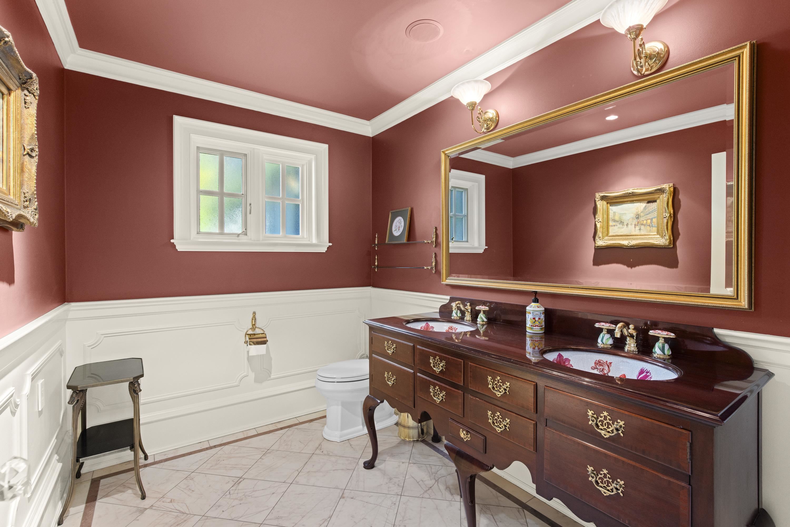 Listing image of 2980 PALMERSTON AVENUE