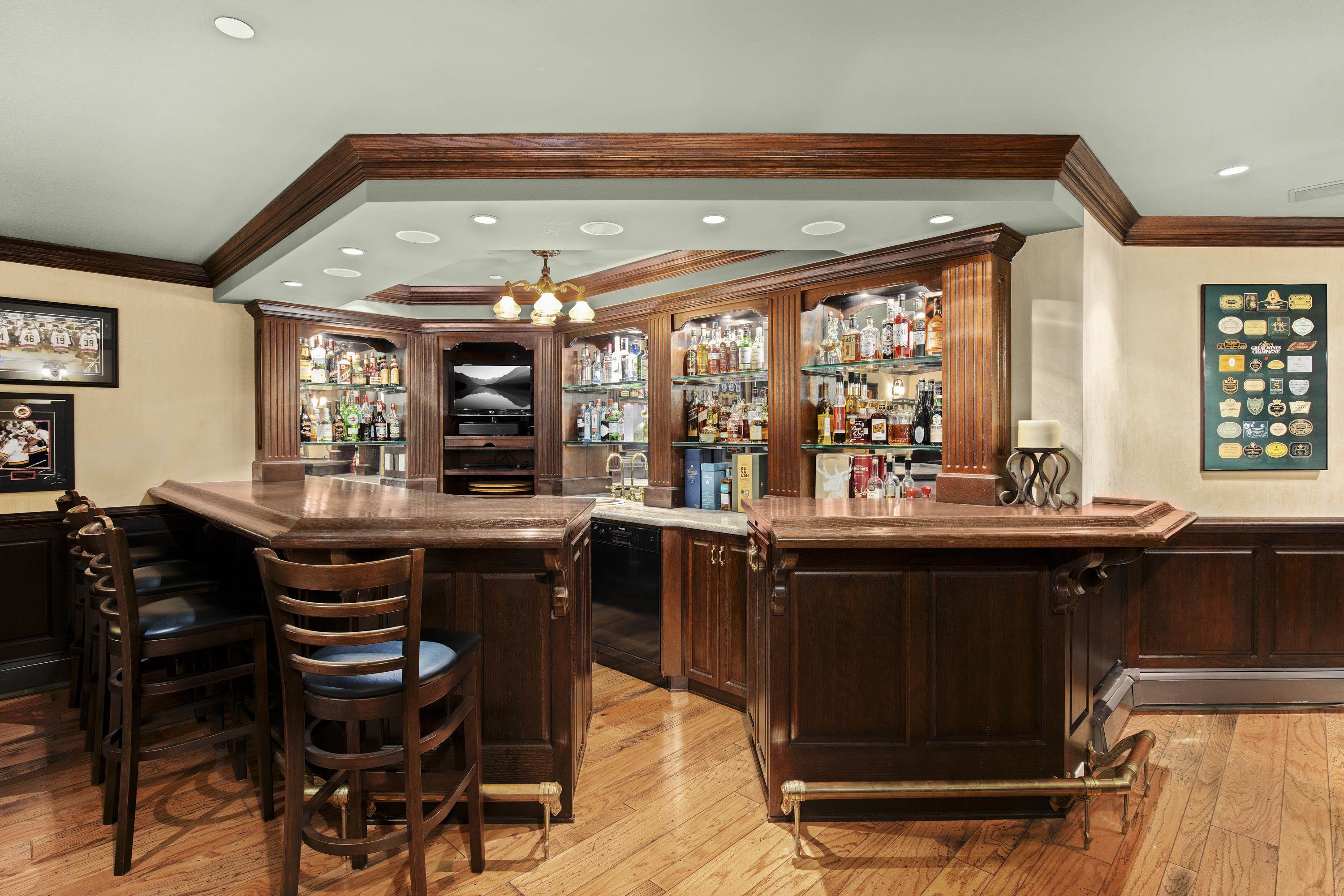 Listing image of 2980 PALMERSTON AVENUE